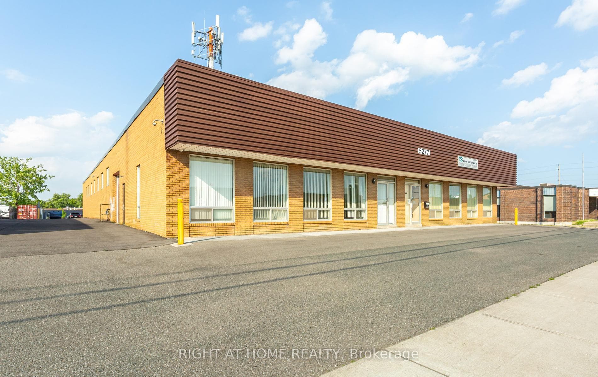 5277 Creekbank Road photo 2