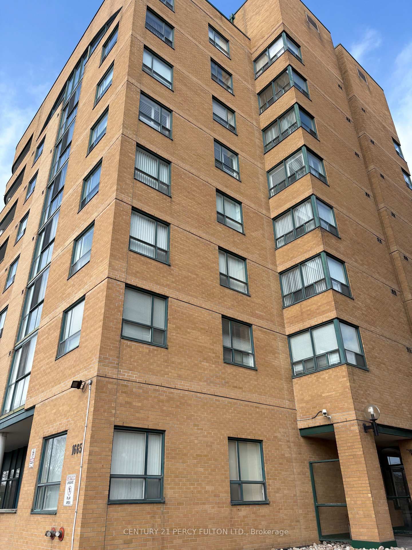 1665 Pickering Parkway Unit 311 photo 1
