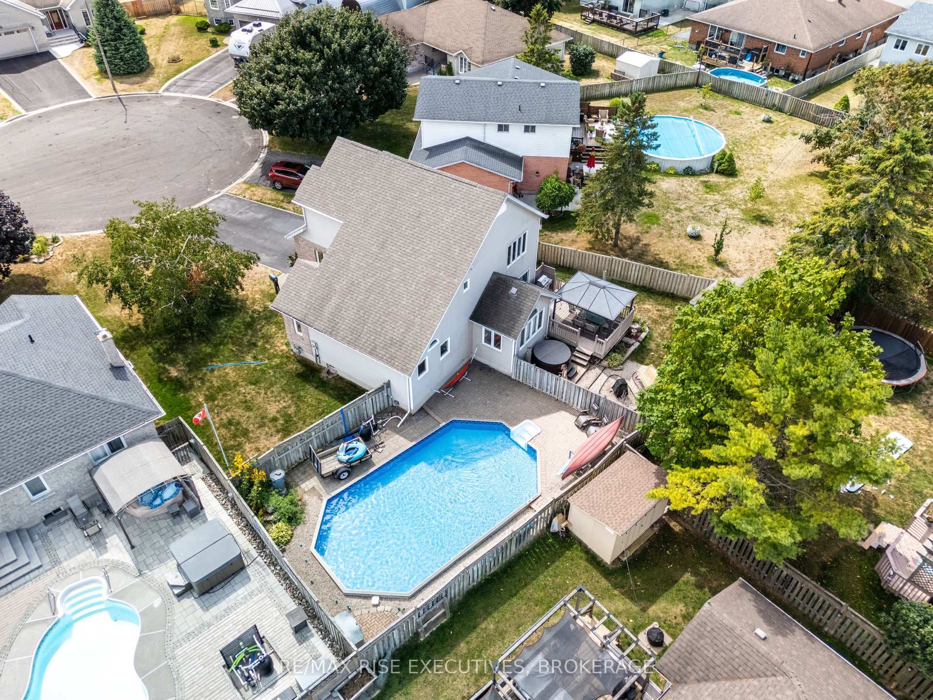 26 Miller Place photo 42