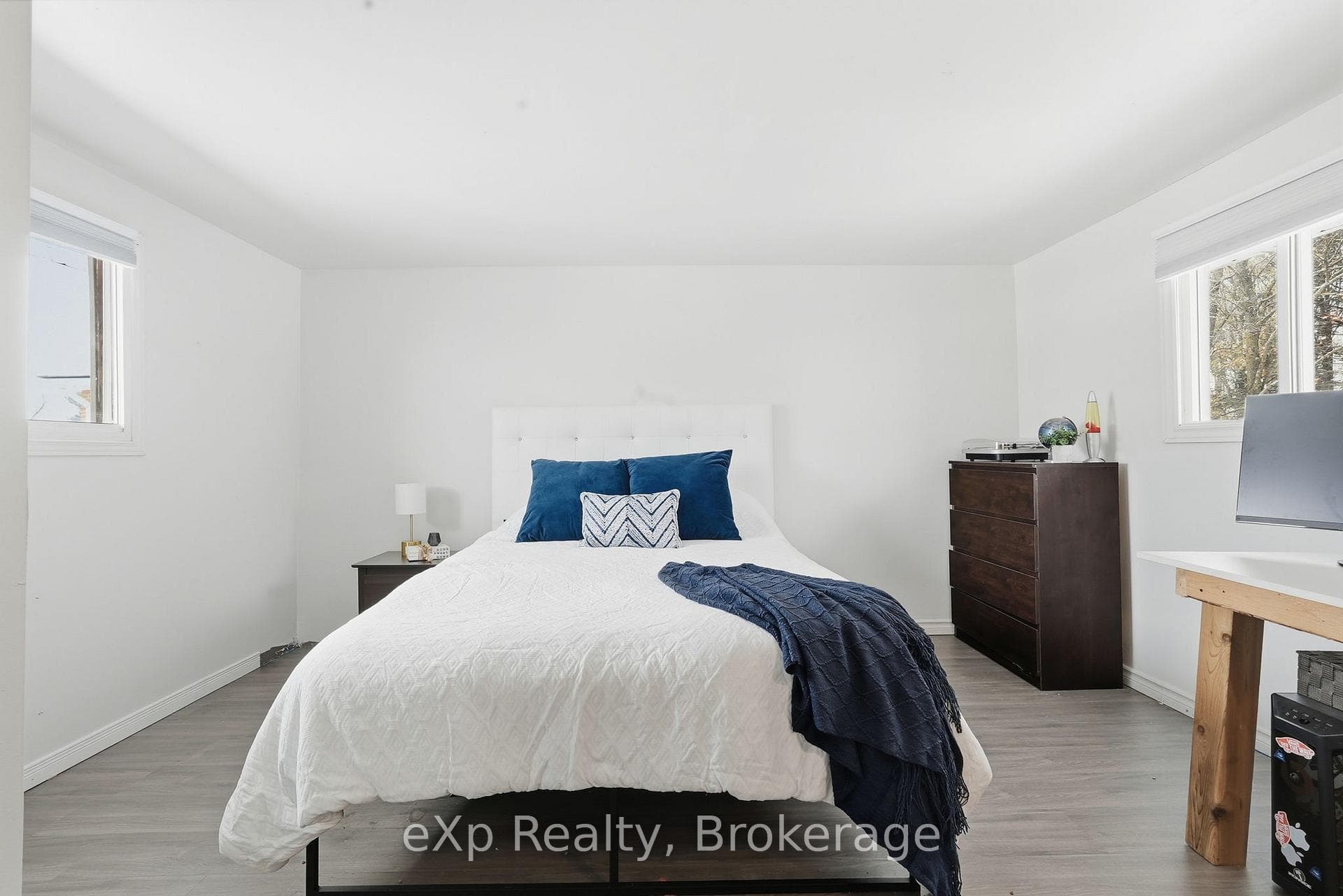 Upstairs 2nd Bedroom