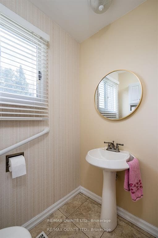 252 Maines Road photo 20