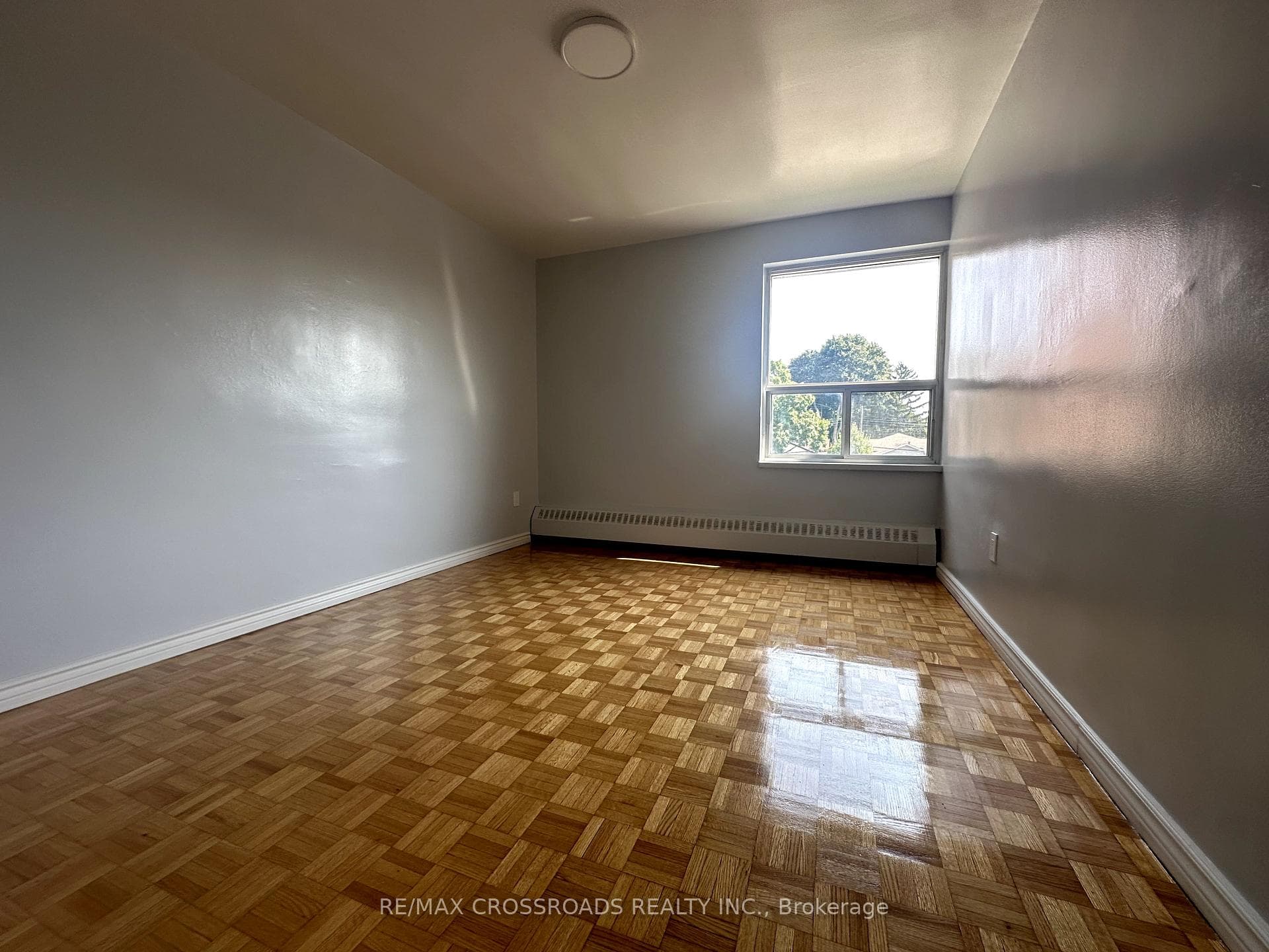 1181 Ellesmere Road Unit 205 photo 3