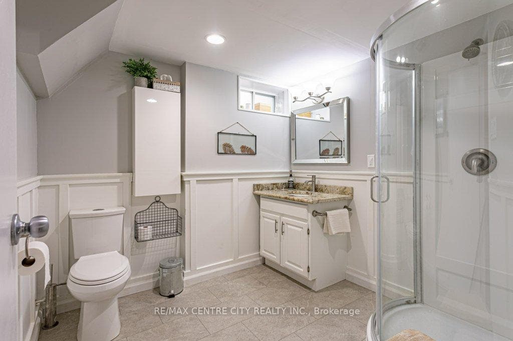 1360 Lydia Street photo 26