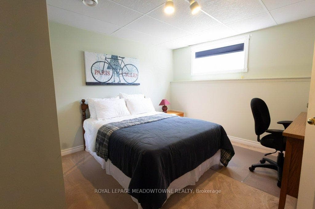 89 Royal Beech Drive photo 23