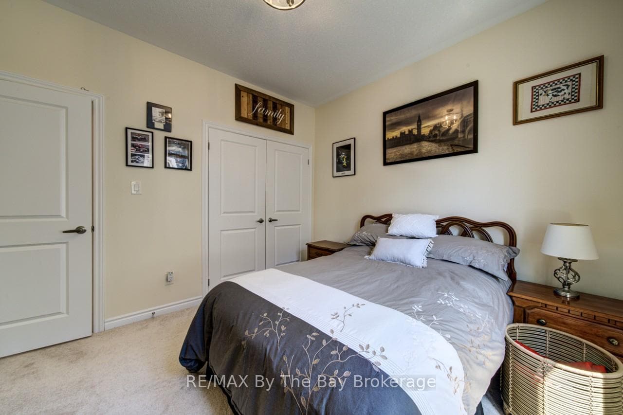 100 ALLEGRA Drive photo 27
