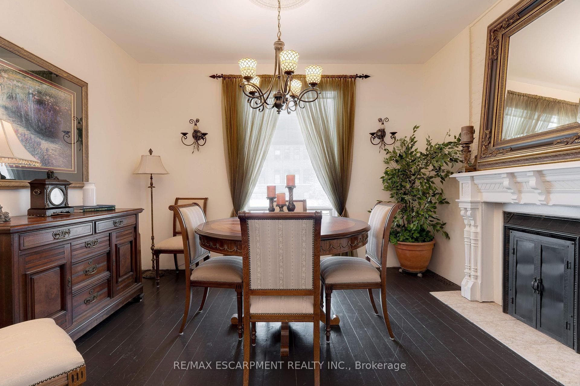 80 Alanson Street photo 5