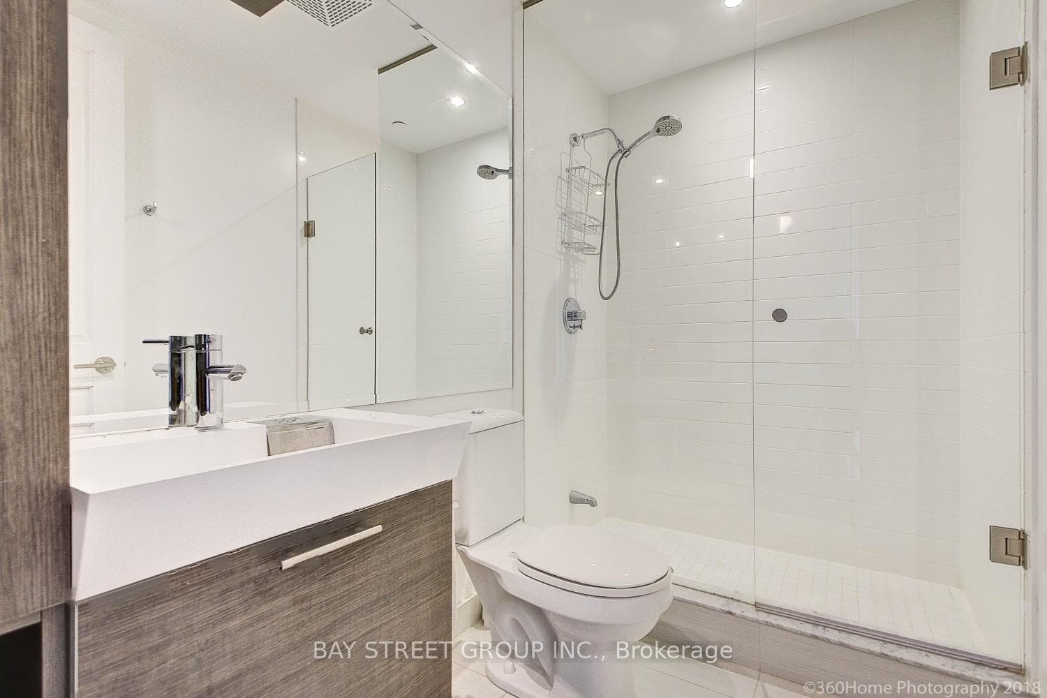 388 Yonge Street Unit 6709 photo 20