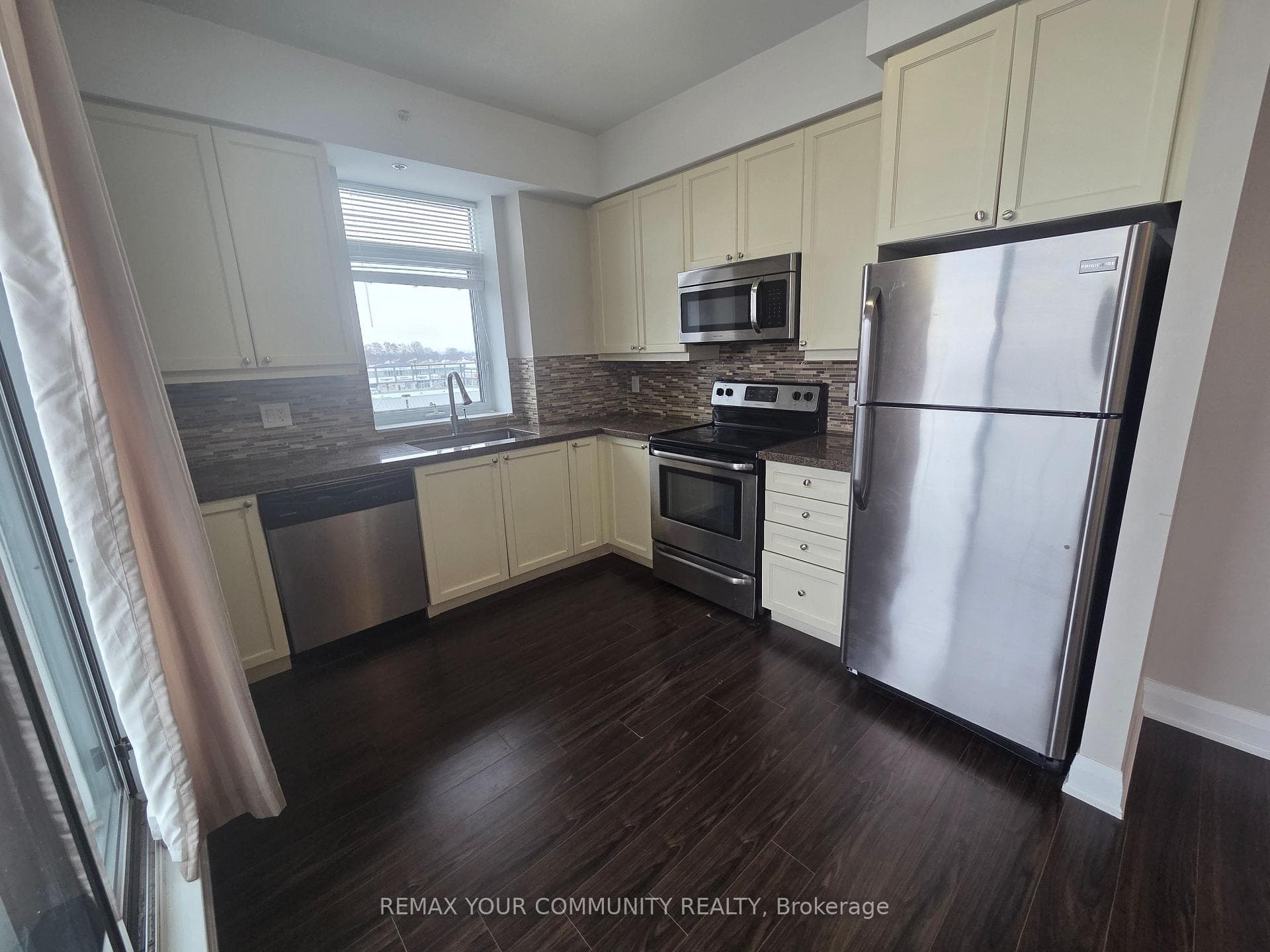 12 Woodstream Boulevard Unit 318 photo 4