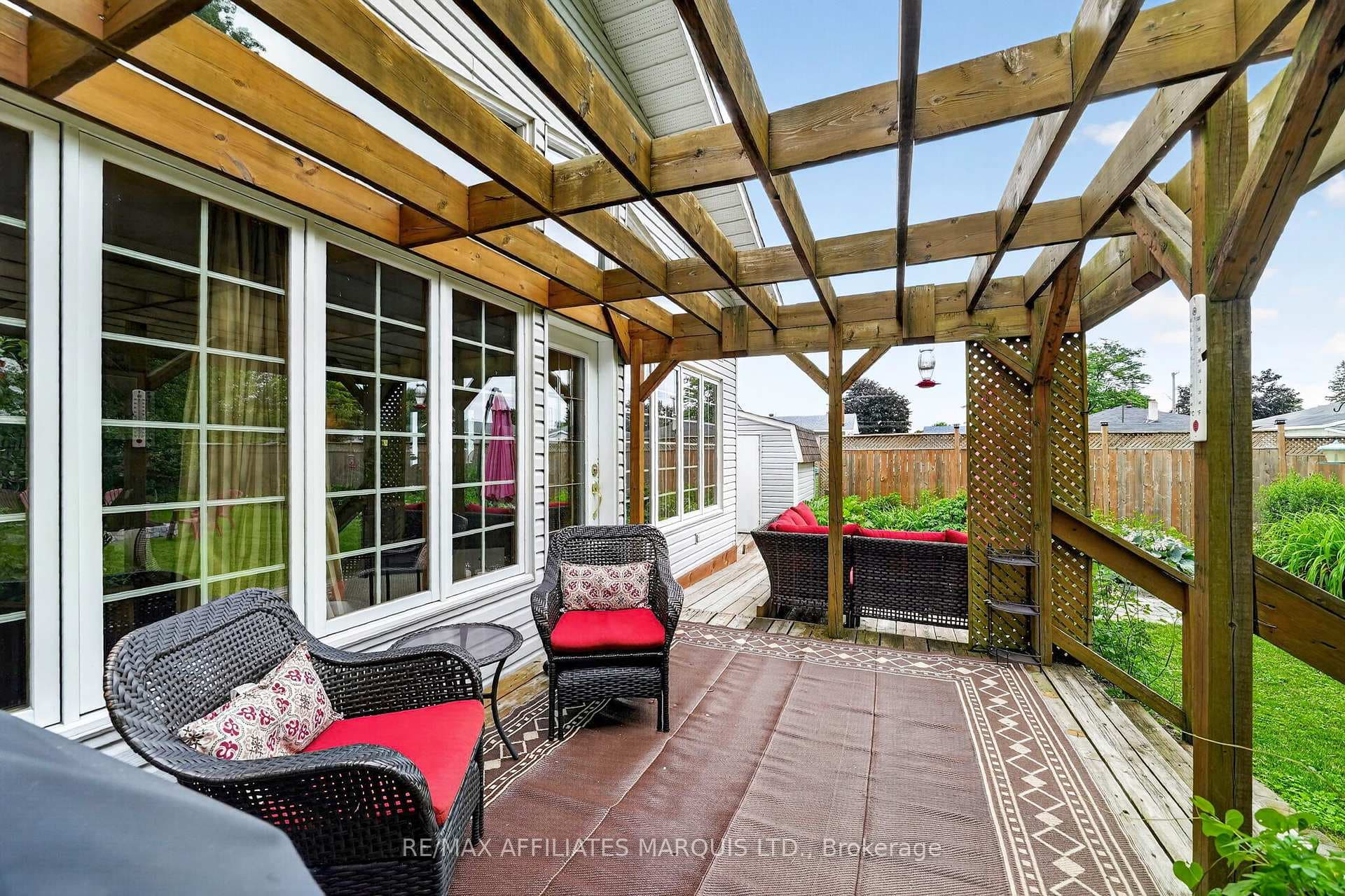 1489 Holy Cross Boulevard photo 29