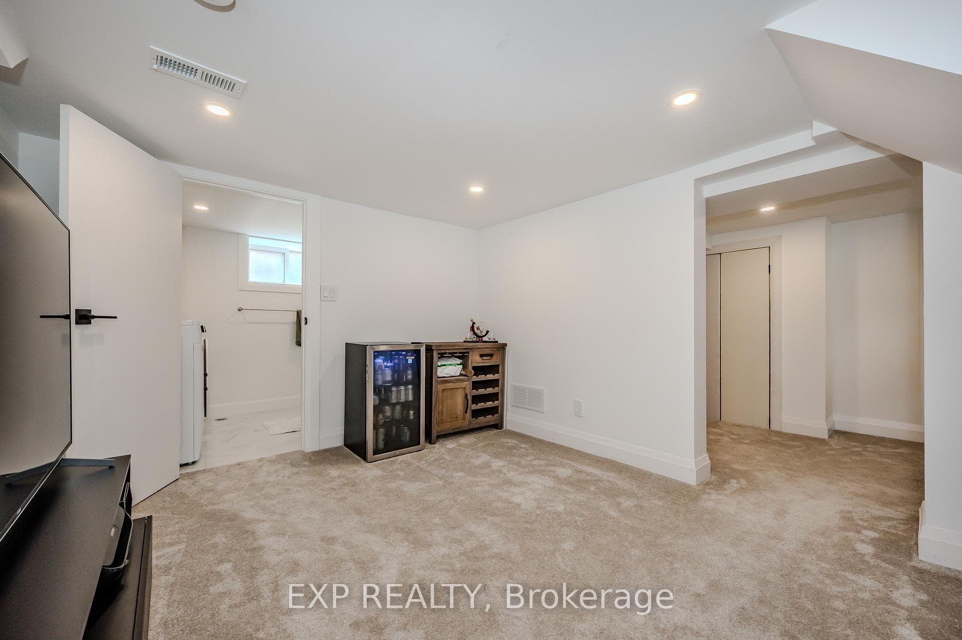 32 Hebel Place photo 25