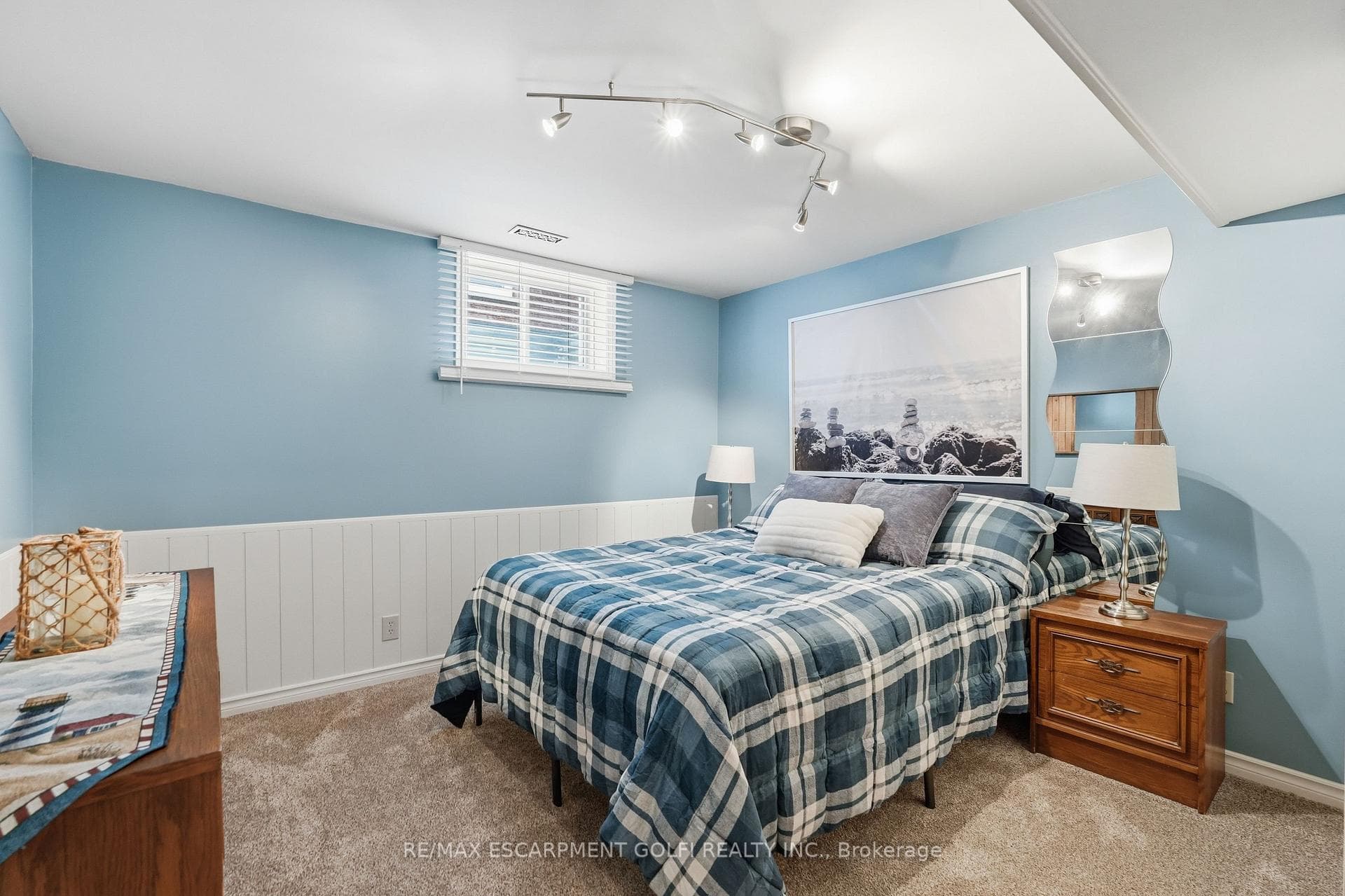 12 Schneider Drive photo 23