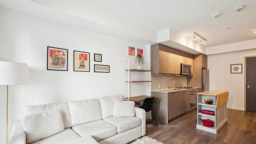32 Forest Manor Road Unit 406 photo 12