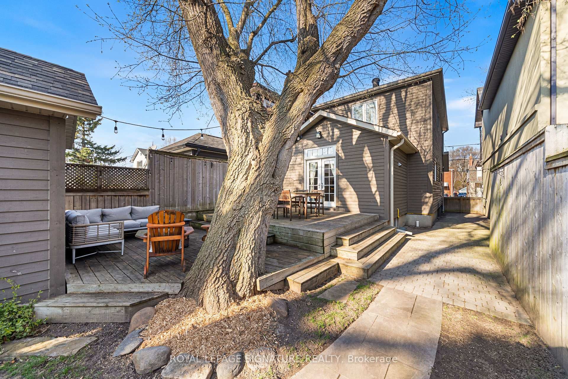 220 Westlake Avenue photo 41