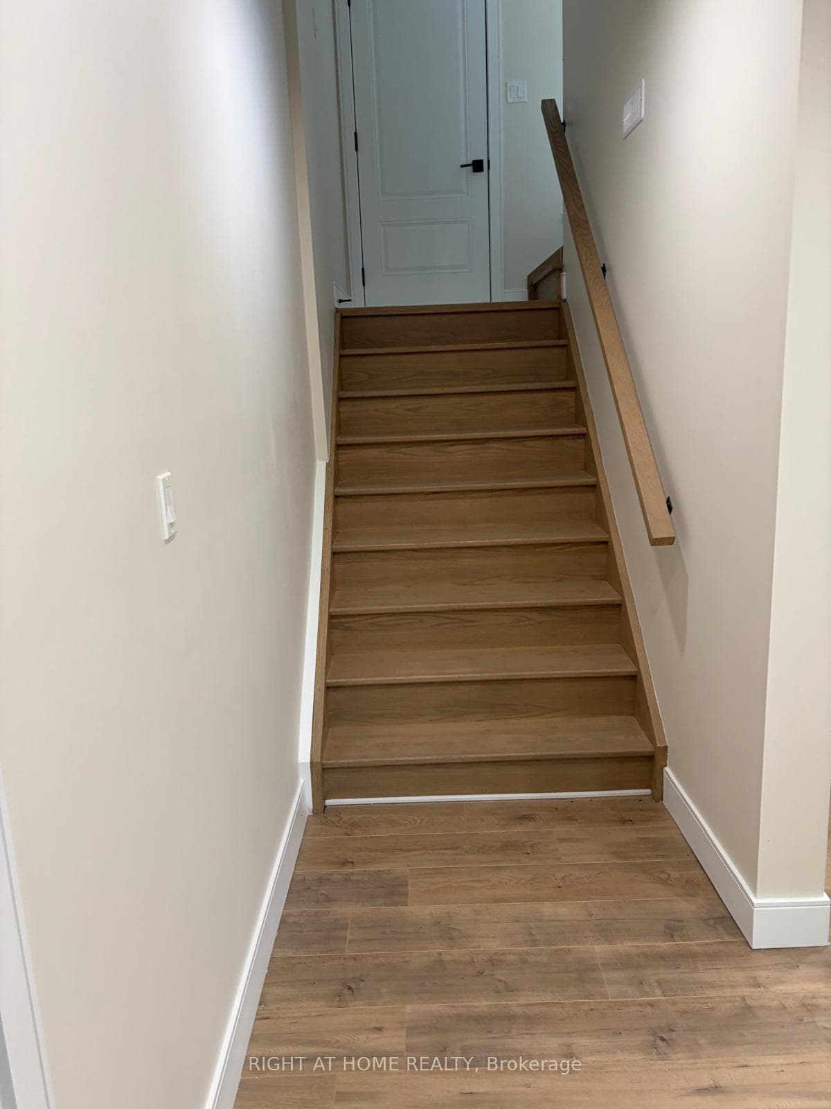 376 Mitchell Avenue photo 21