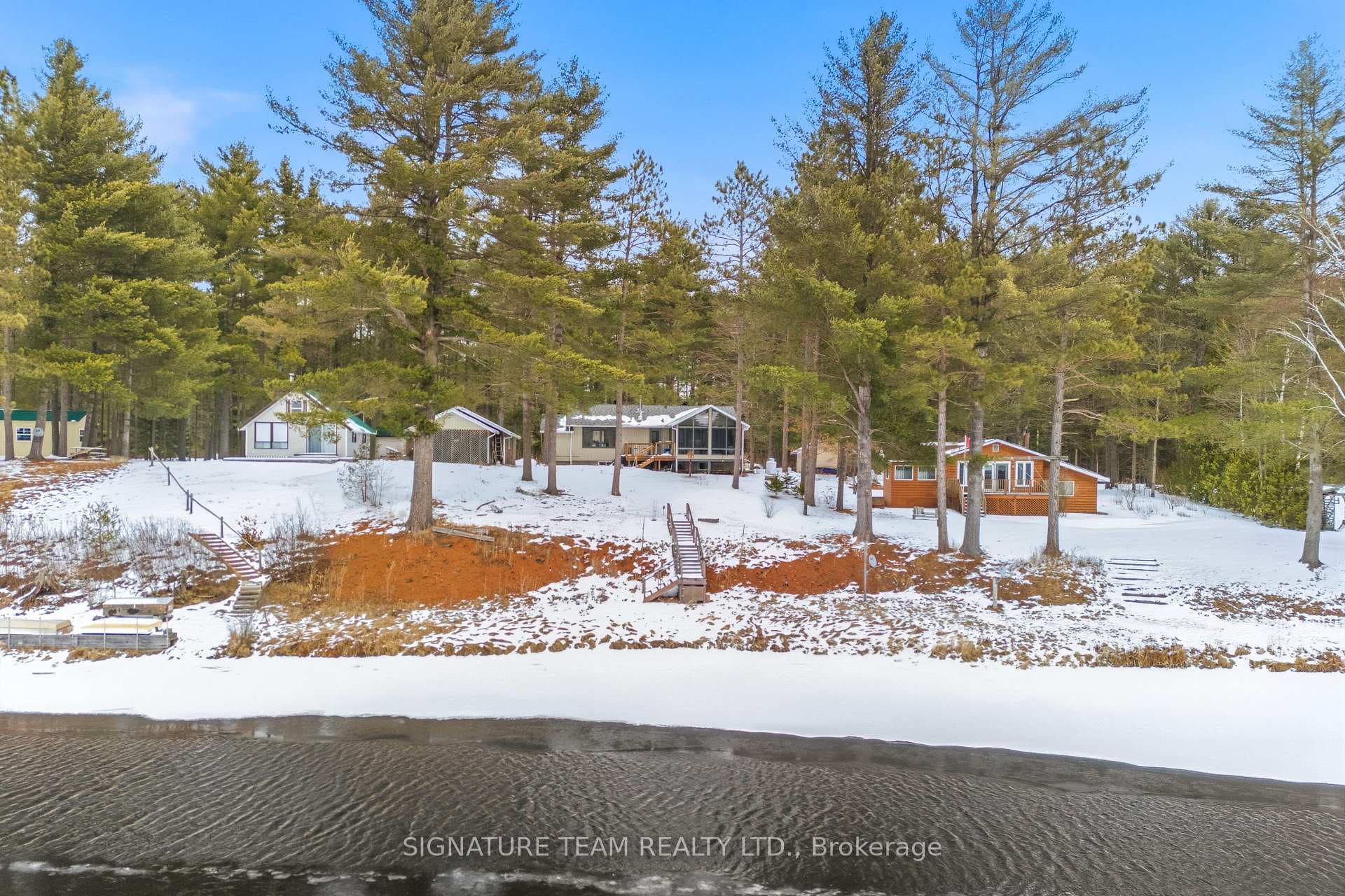 642 Pecoskie Drive photo 35