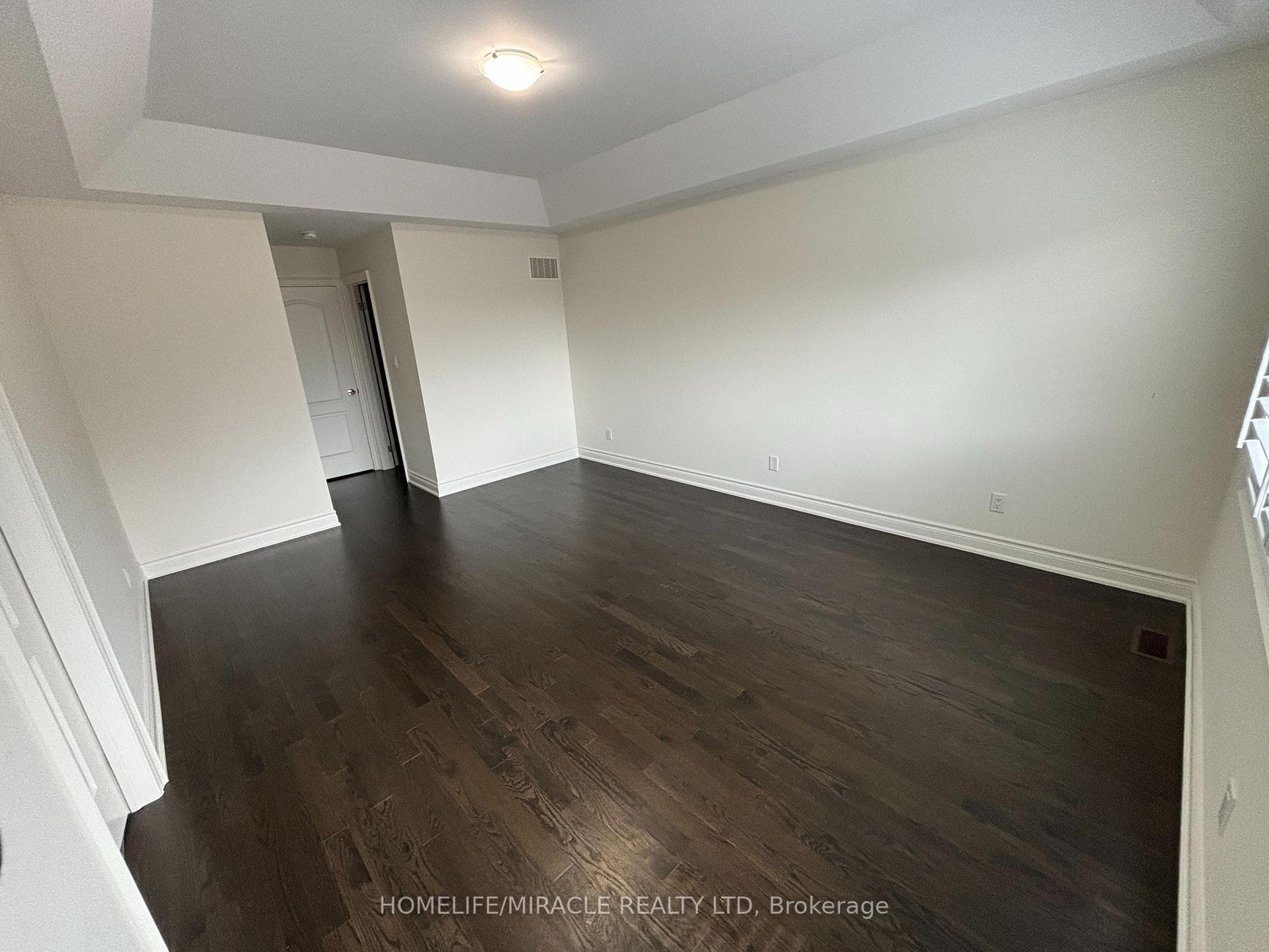 12 Gruenwald Gate Unit Main photo 16