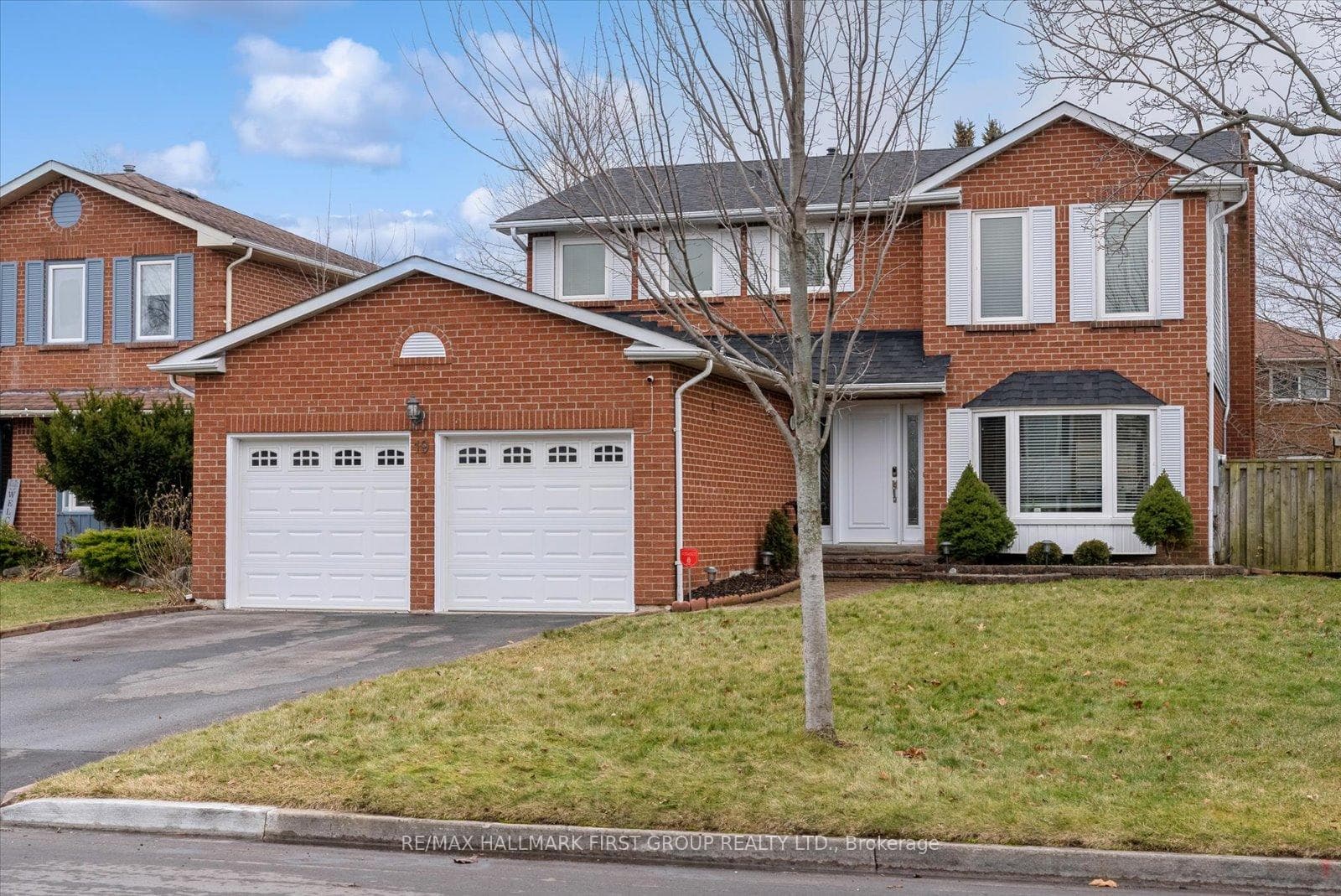 19 Farrow Crescent photo 1