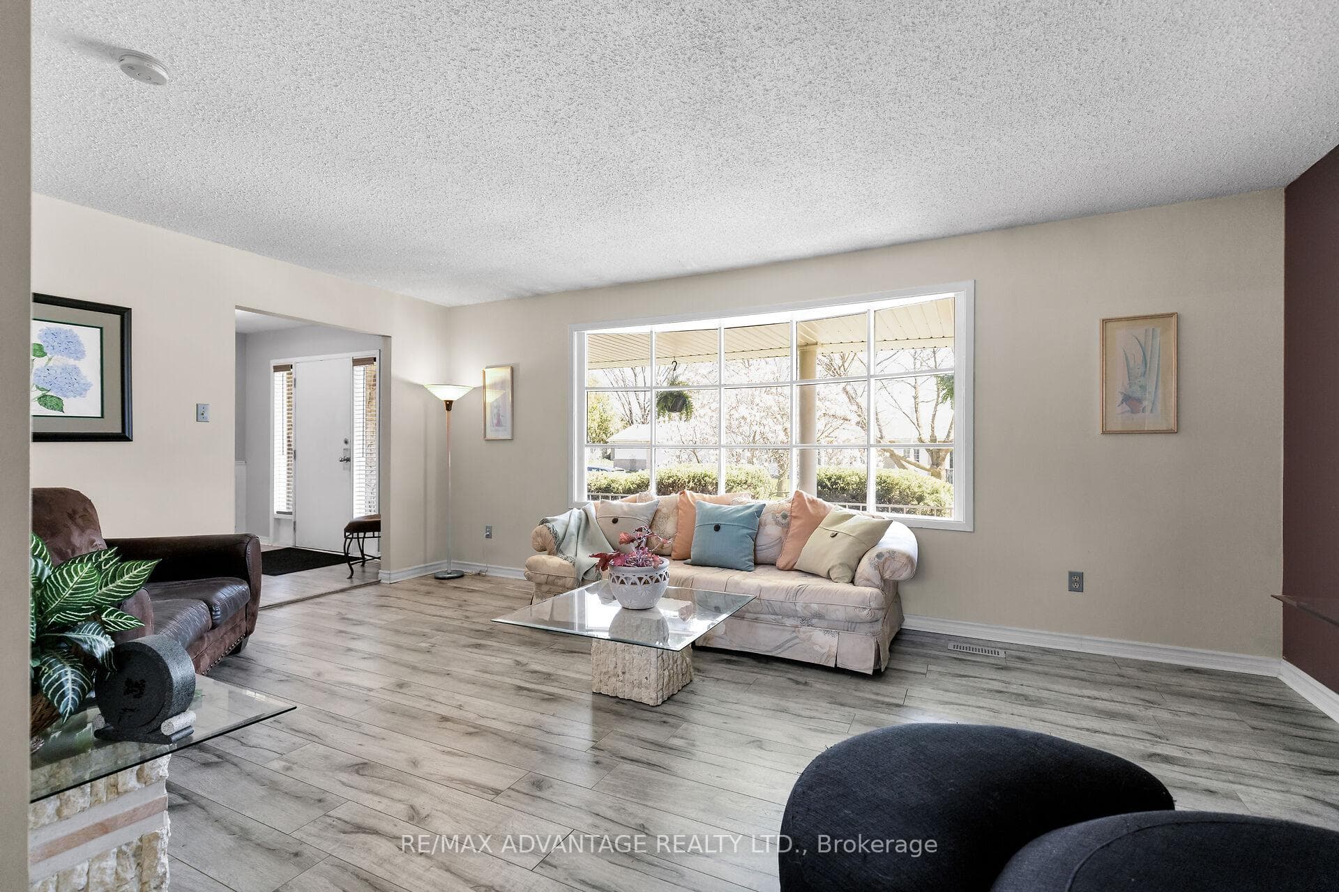 685 CRANBROOK Road photo 10