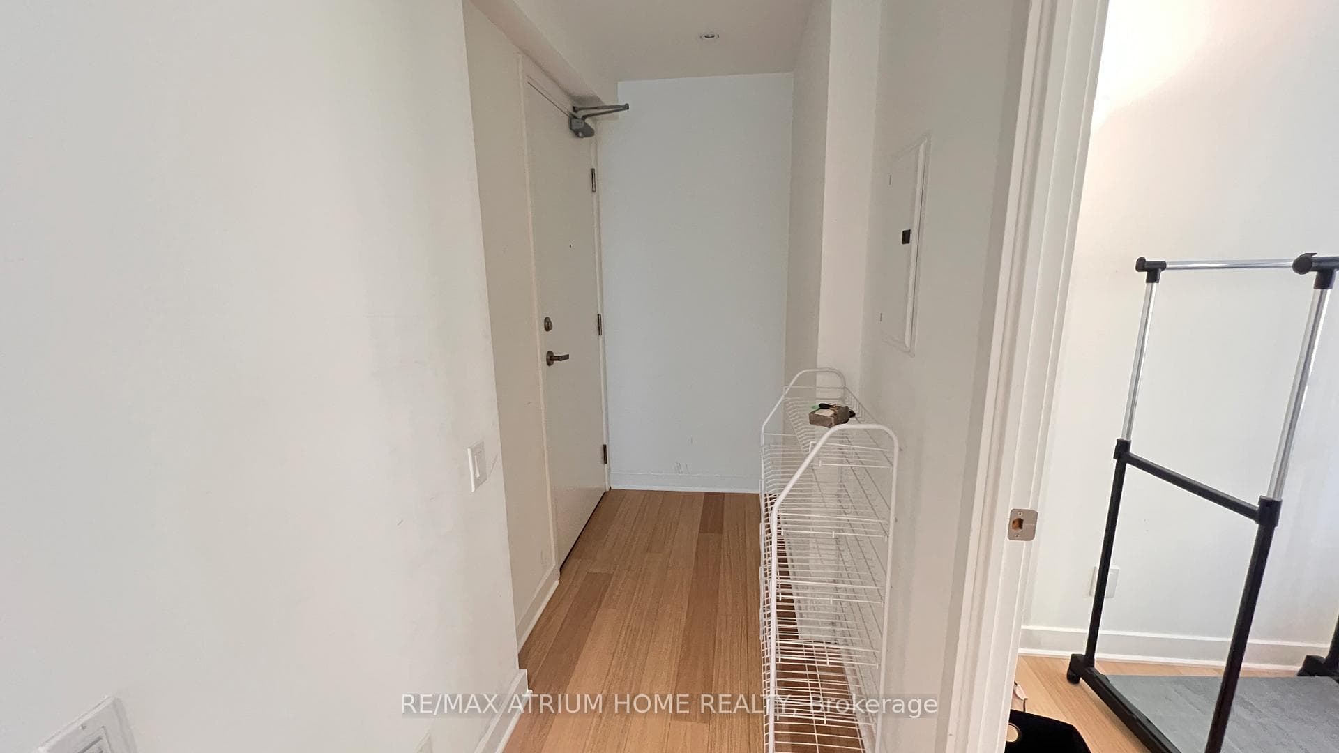 15 Grenville Street Unit 2205 photo 7