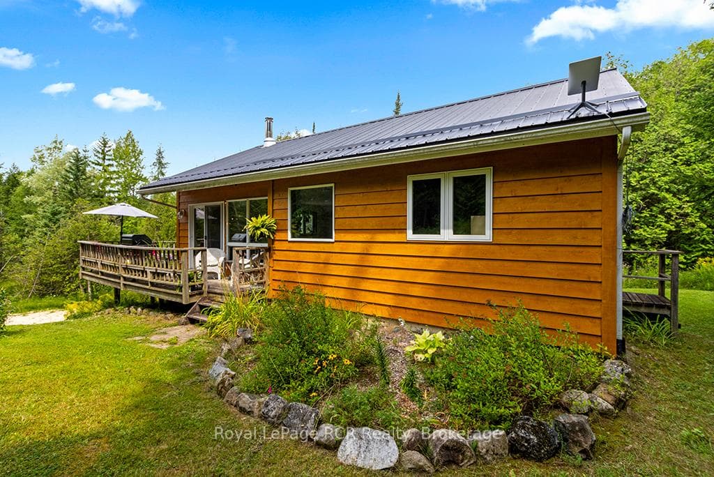 633495 Artemesia-Glenelg Townline photo 11
