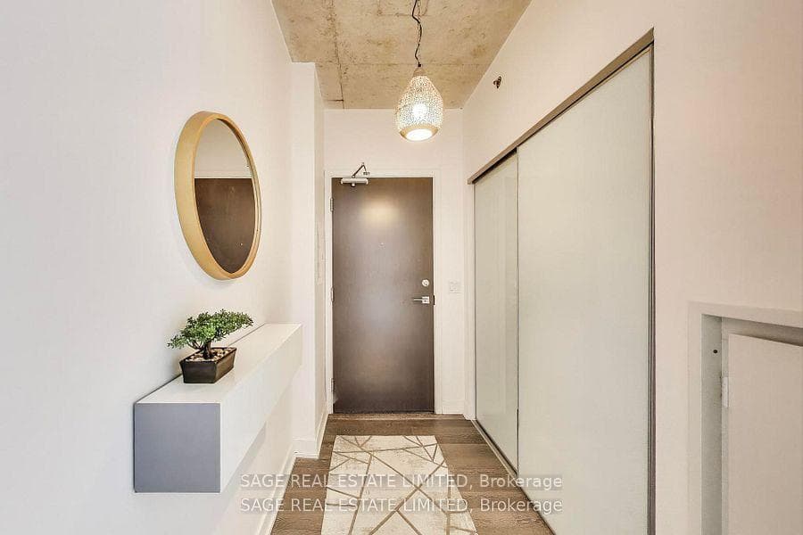 20 Minowan Miikan Lane Unit 1806 photo 3