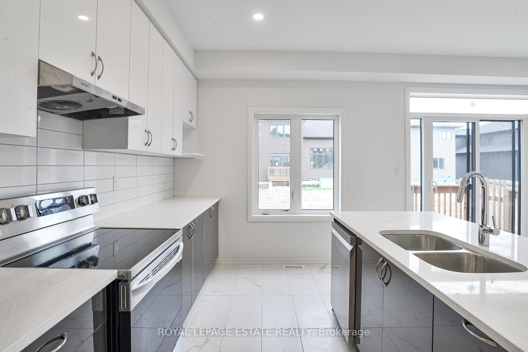 Kitchen 4