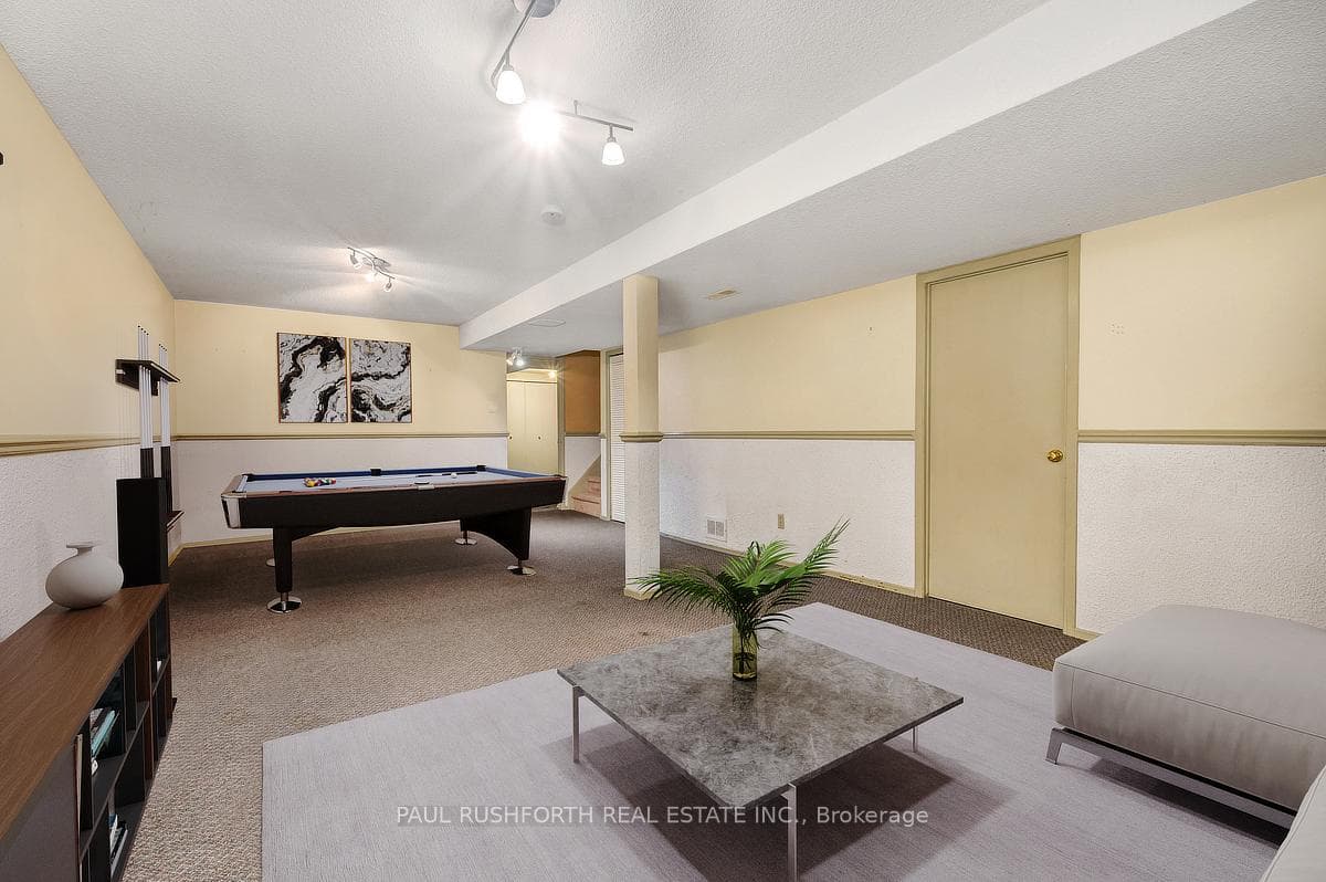 49 Foxfield Drive photo 32
