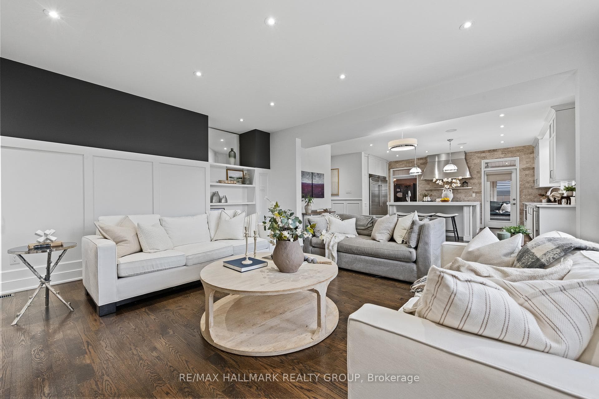 91 Shaughnessy Crescent photo 8
