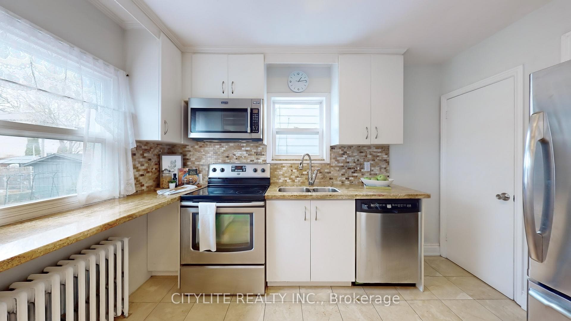 12 Teston Boulevard photo 15