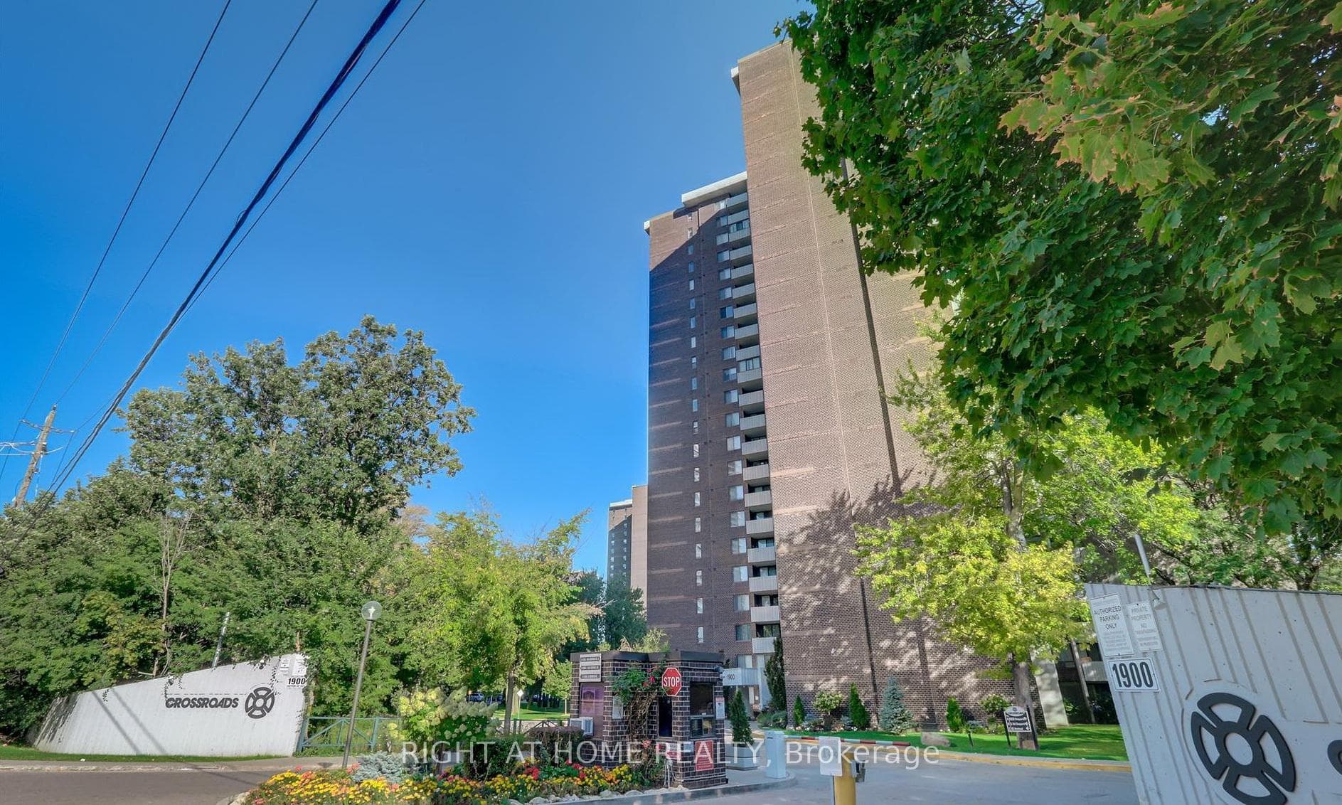 5 Old Sheppard Avenue Unit 1507 photo 17