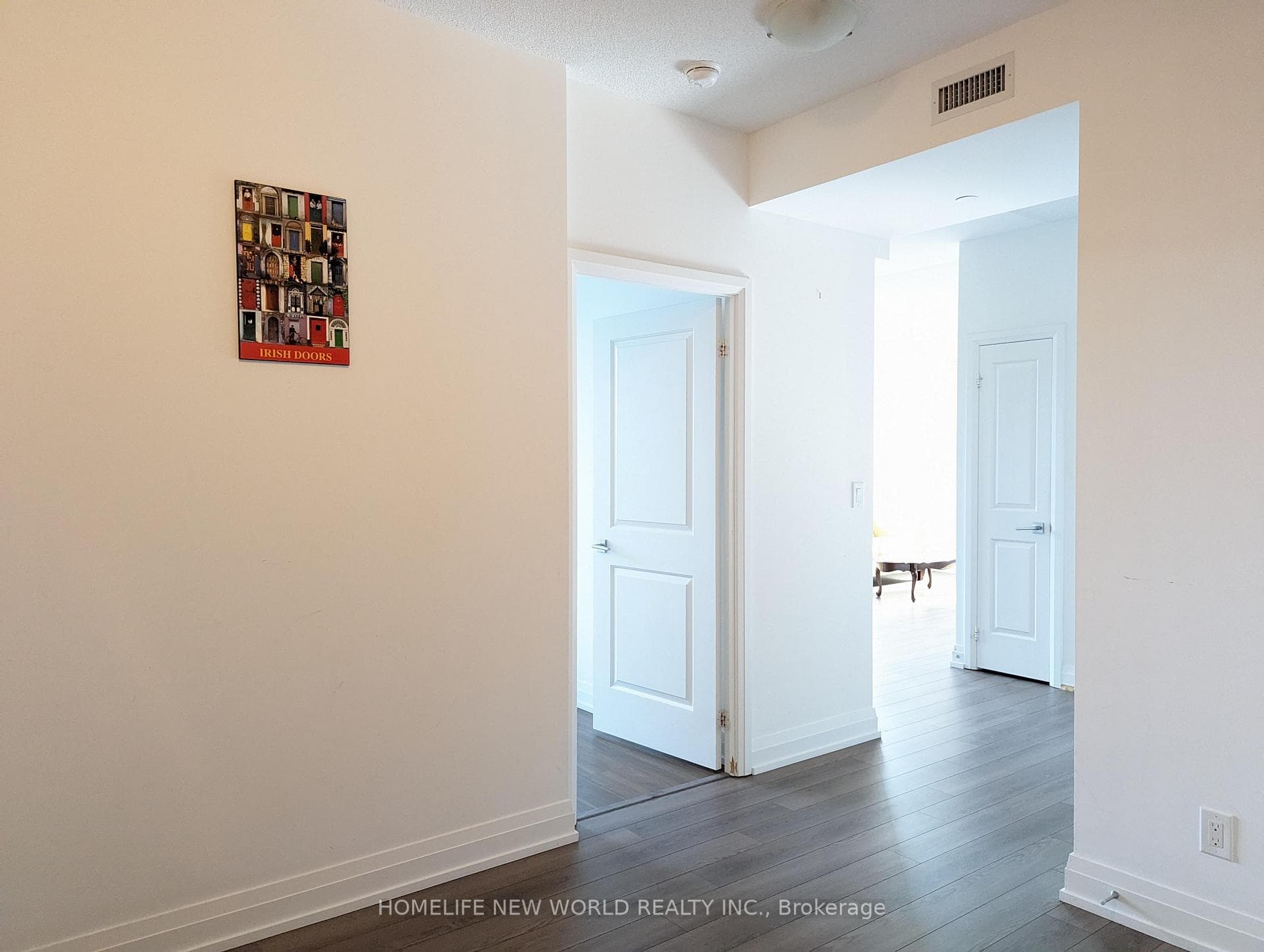 7165 Yonge Street Unit 430 photo 6