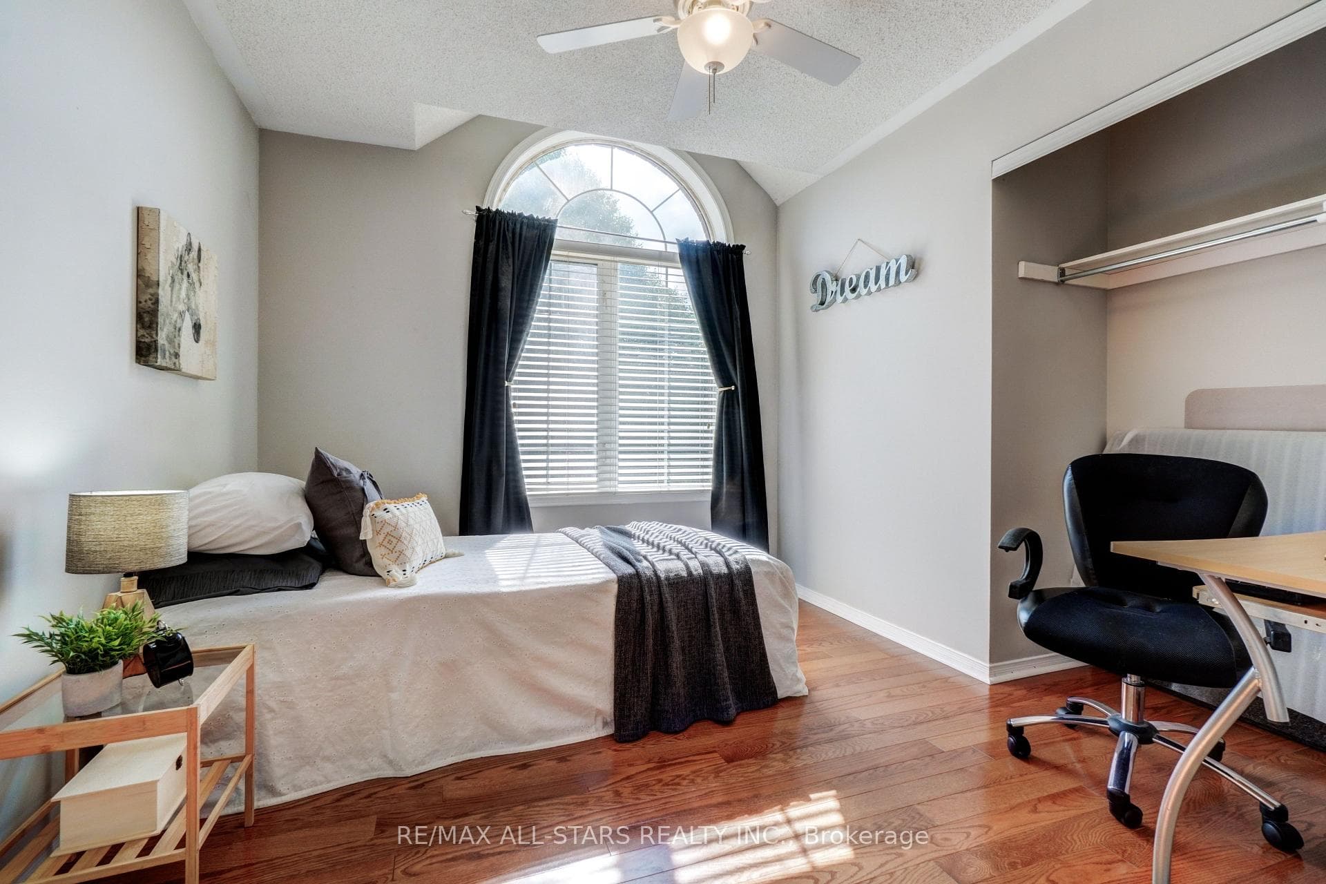 29 Fourth Avenue photo 22