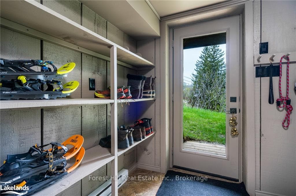 155 SHAWS Road photo 24
