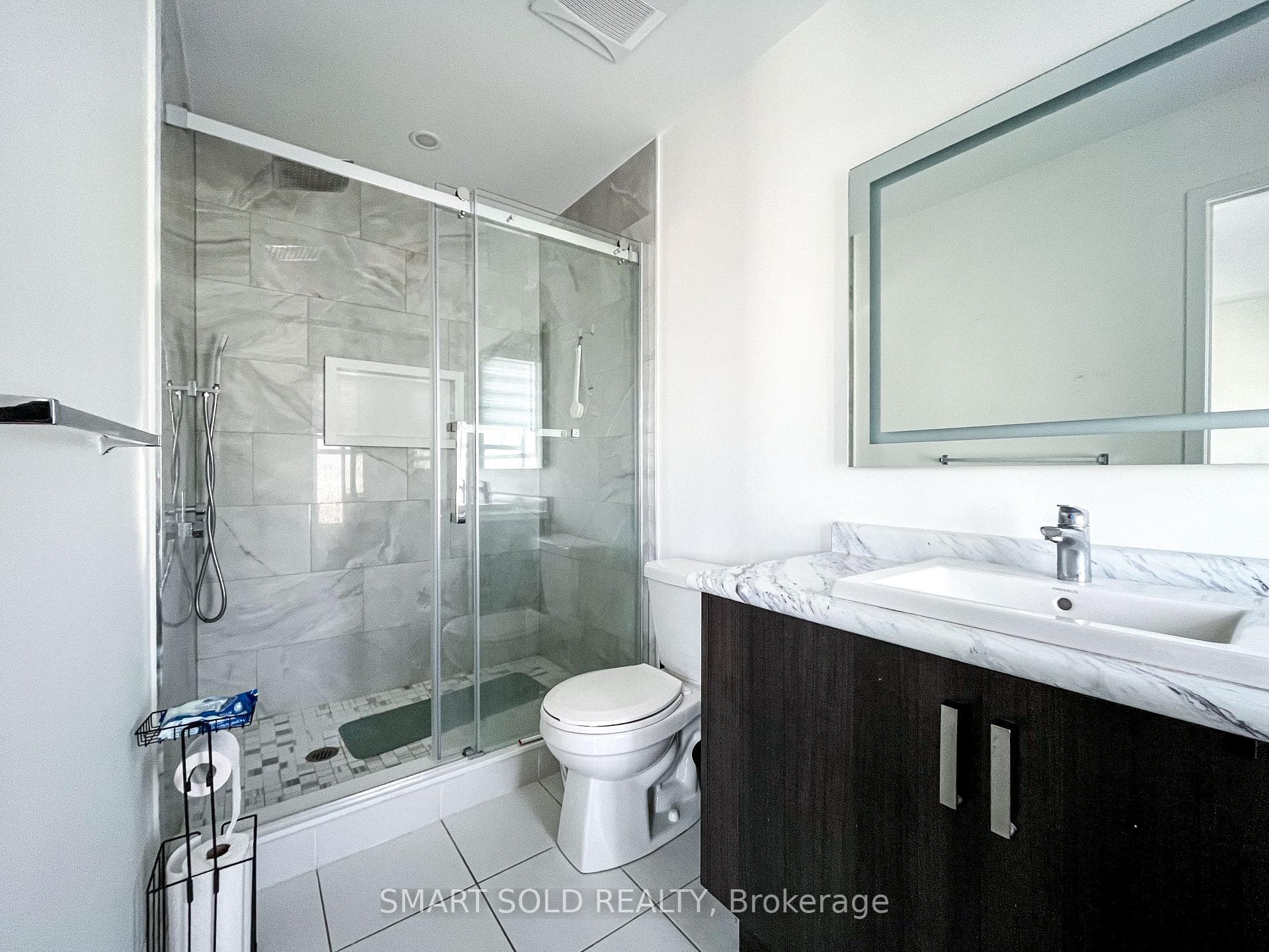 60 Lady Dolores Avenue photo 12