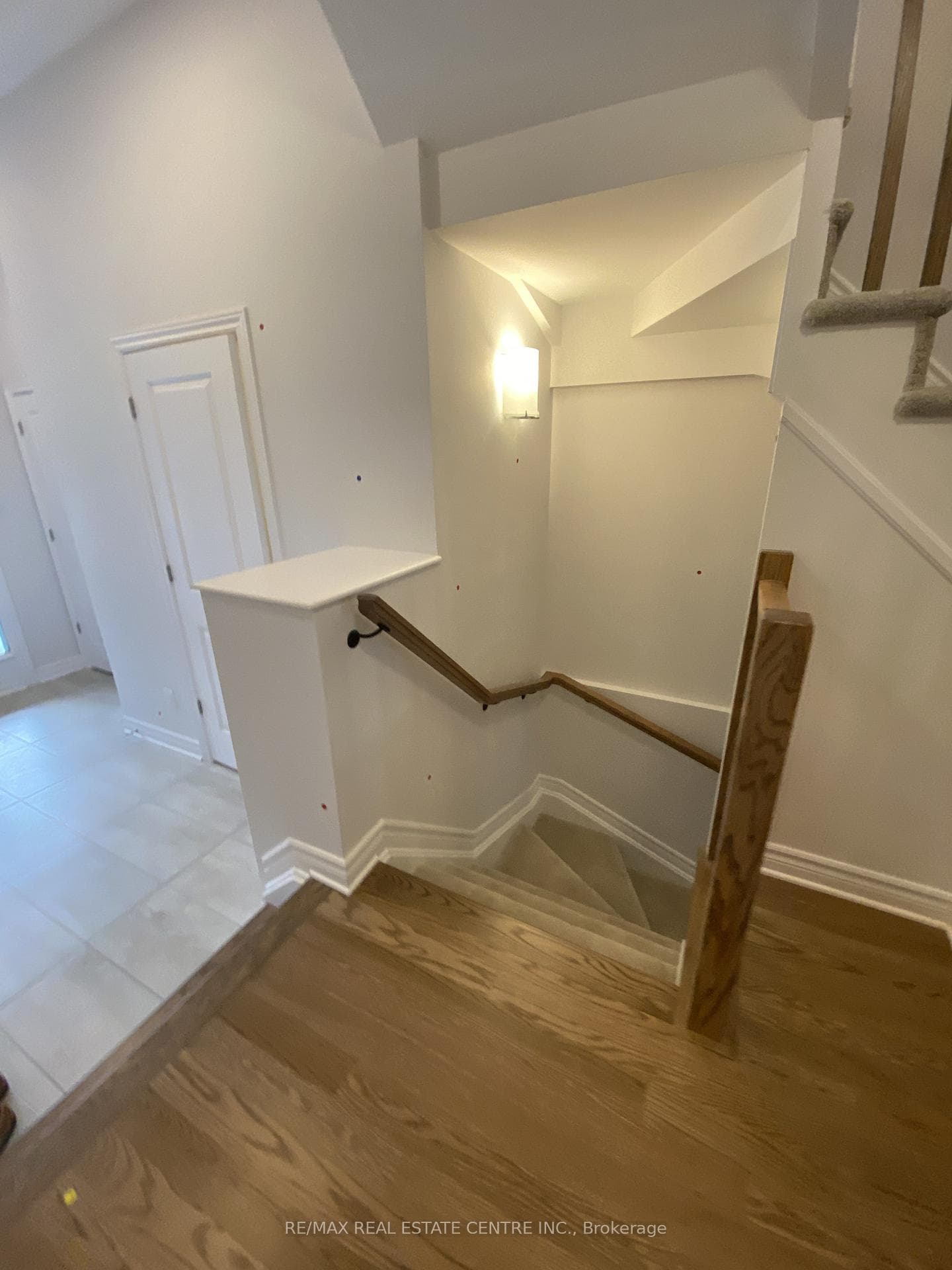 2440 Goldhawk Road photo 19