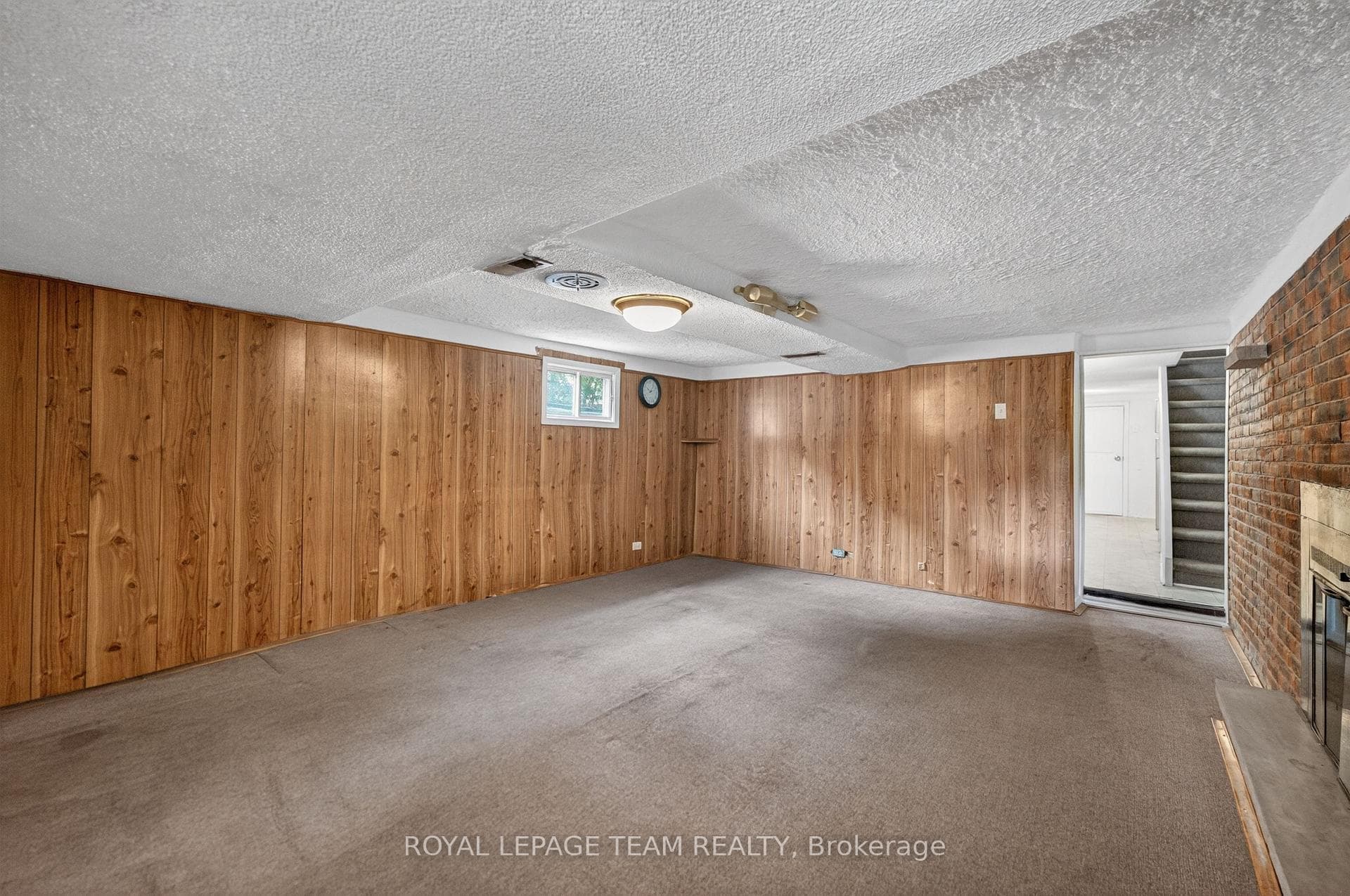 274 Breezehill Avenue photo 27