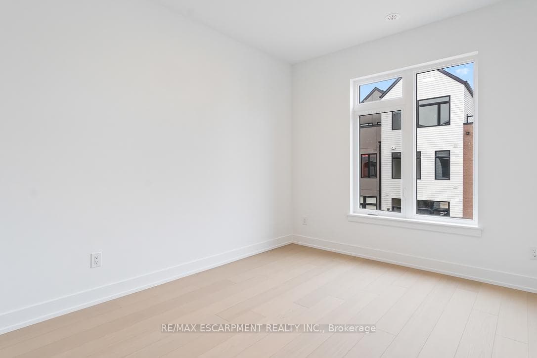 20 Lou Parsons Way Unit 19 photo 21