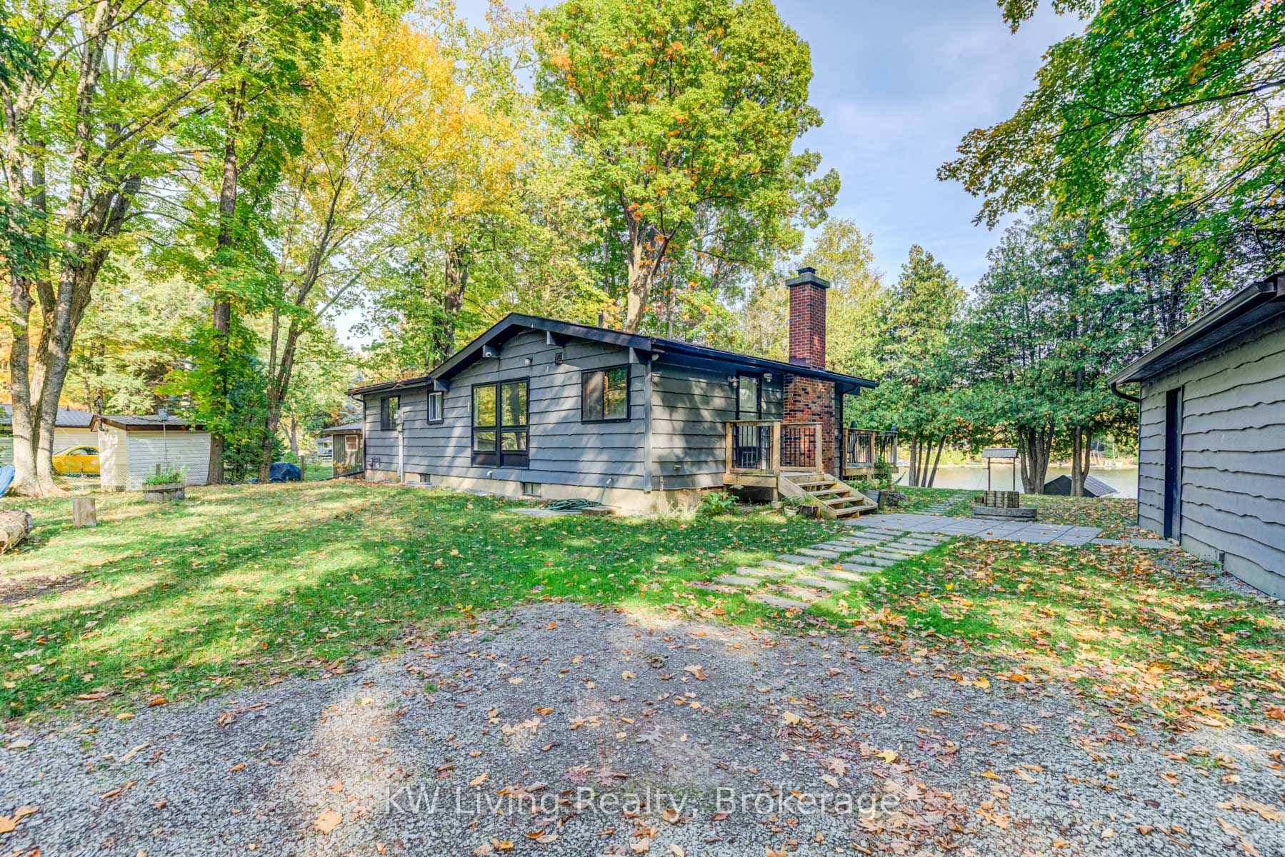 6 Cardinal Drive photo 3