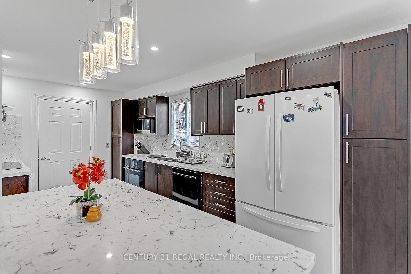 28 Upland Drive photo 21