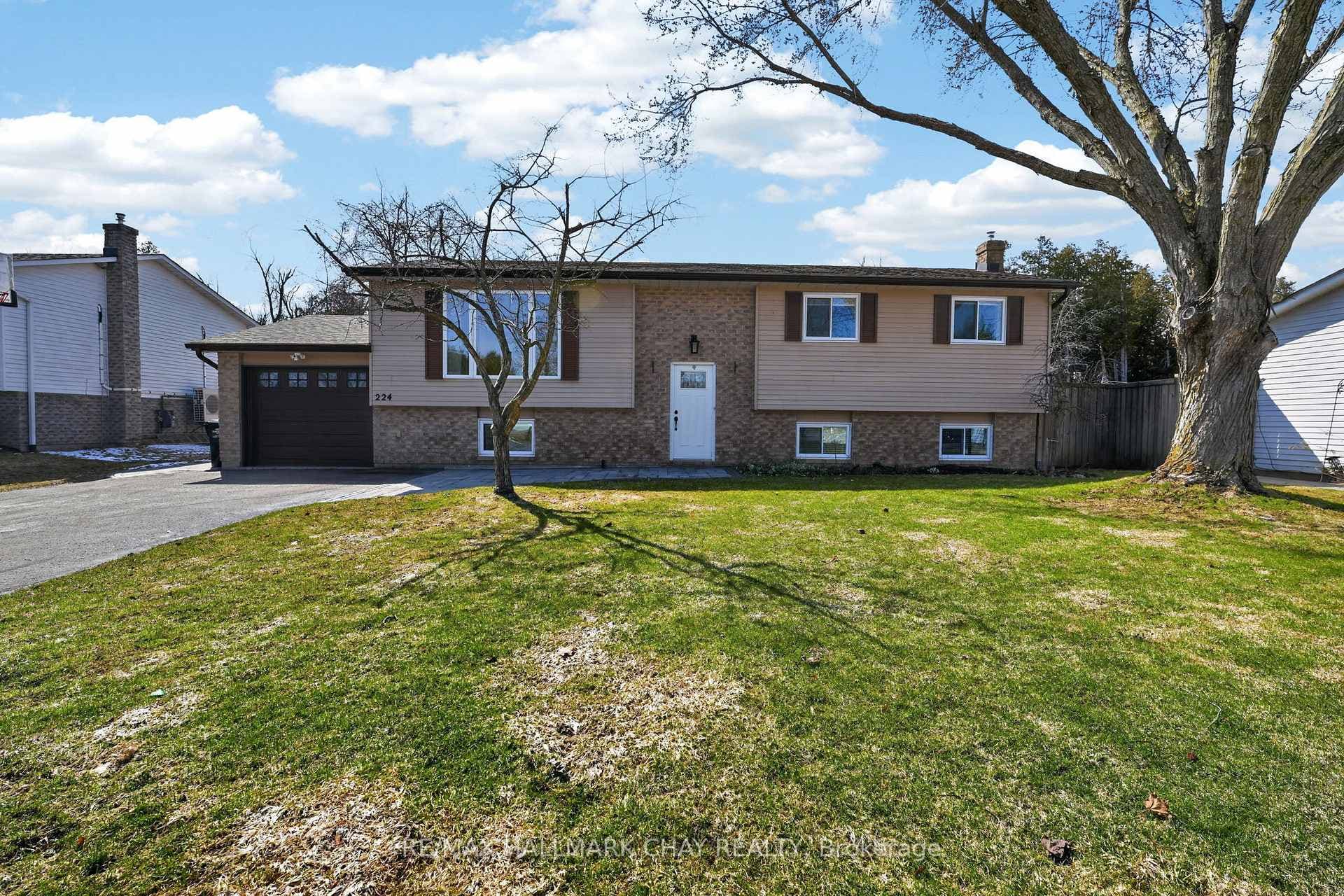 224 Thornton Avenue photo 3