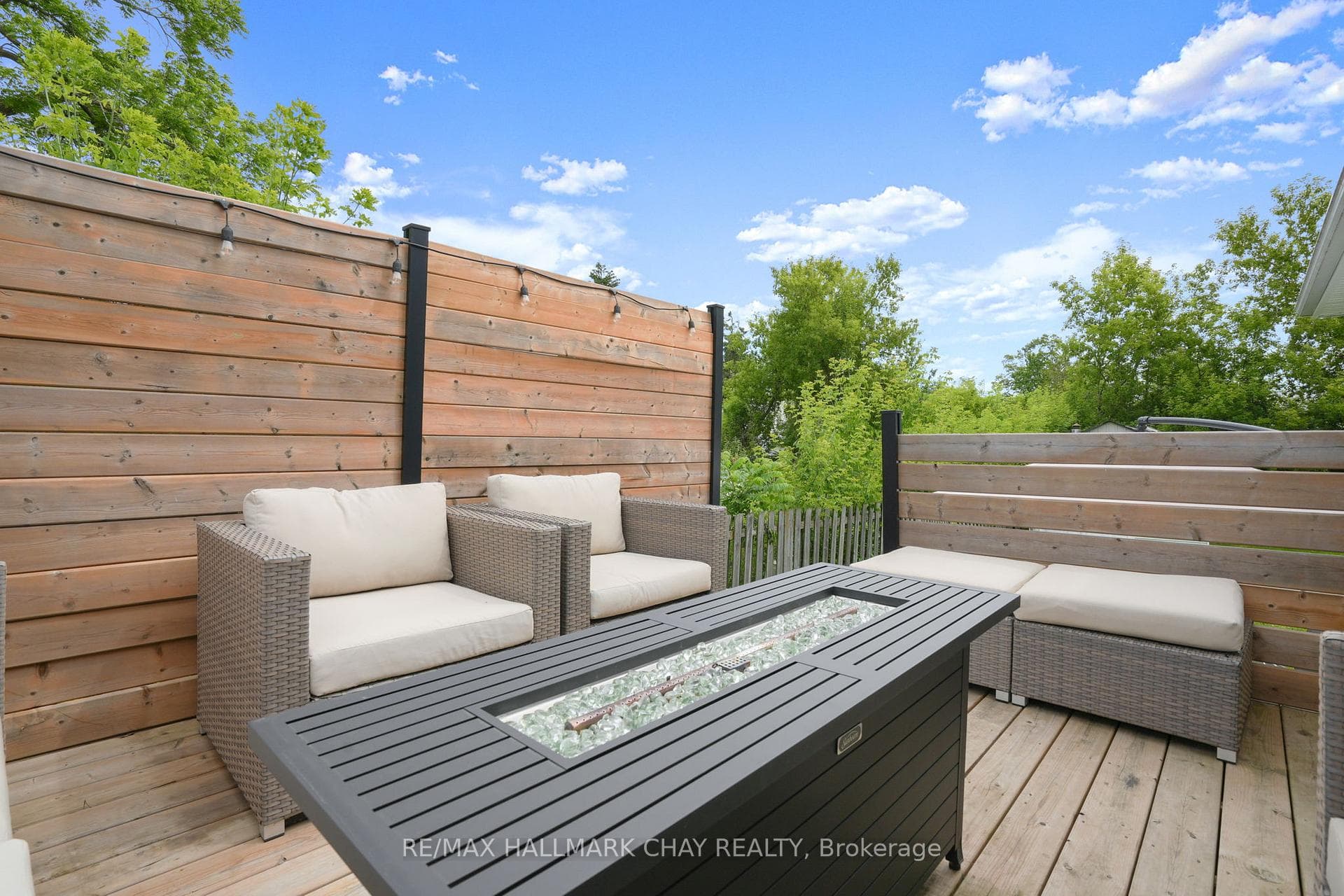 19 Addeson Street photo 34