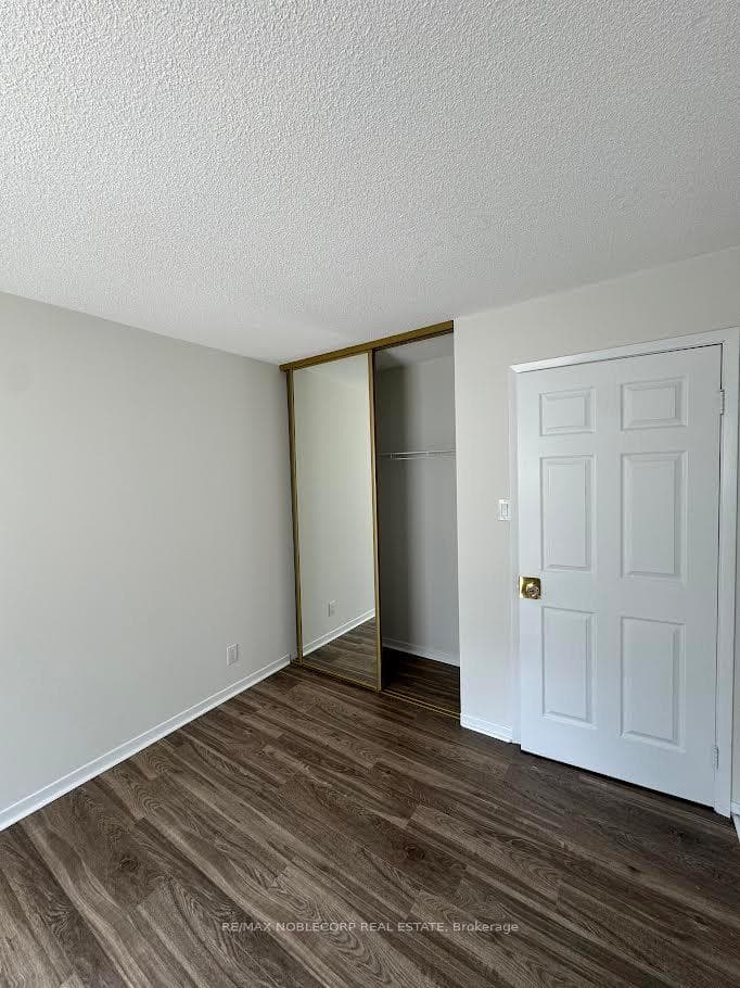 298 Jarvis Street Unit 307 photo 8
