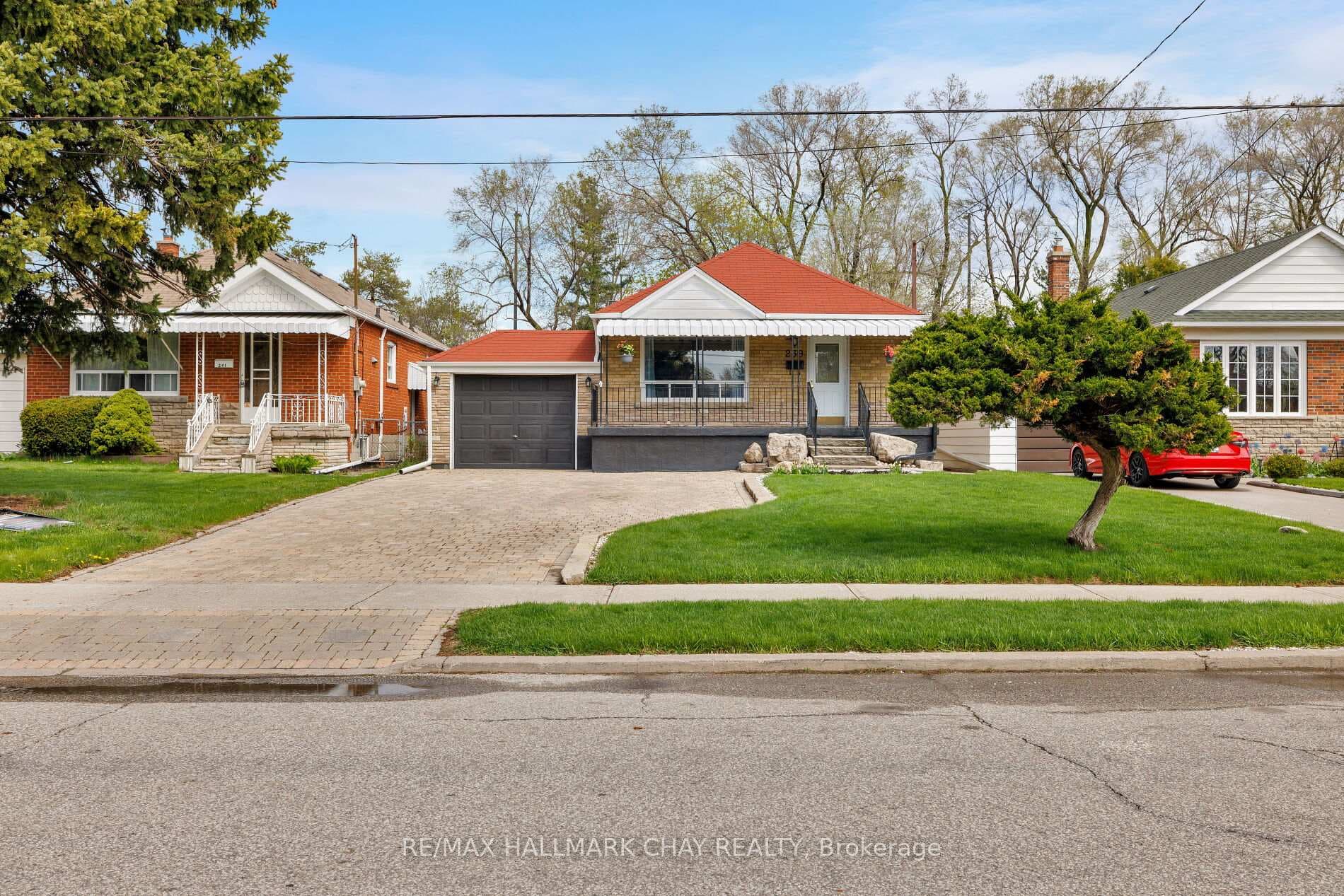 239 Ellington Drive photo 3