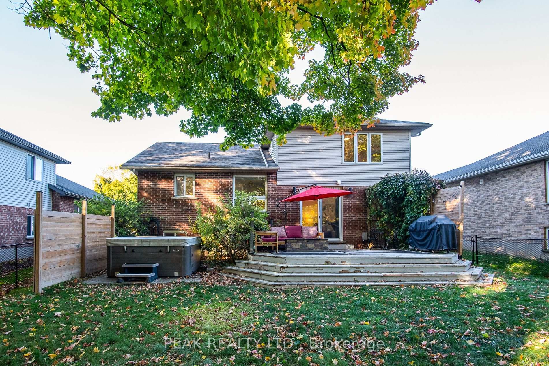 51 Eby Crescent photo 36