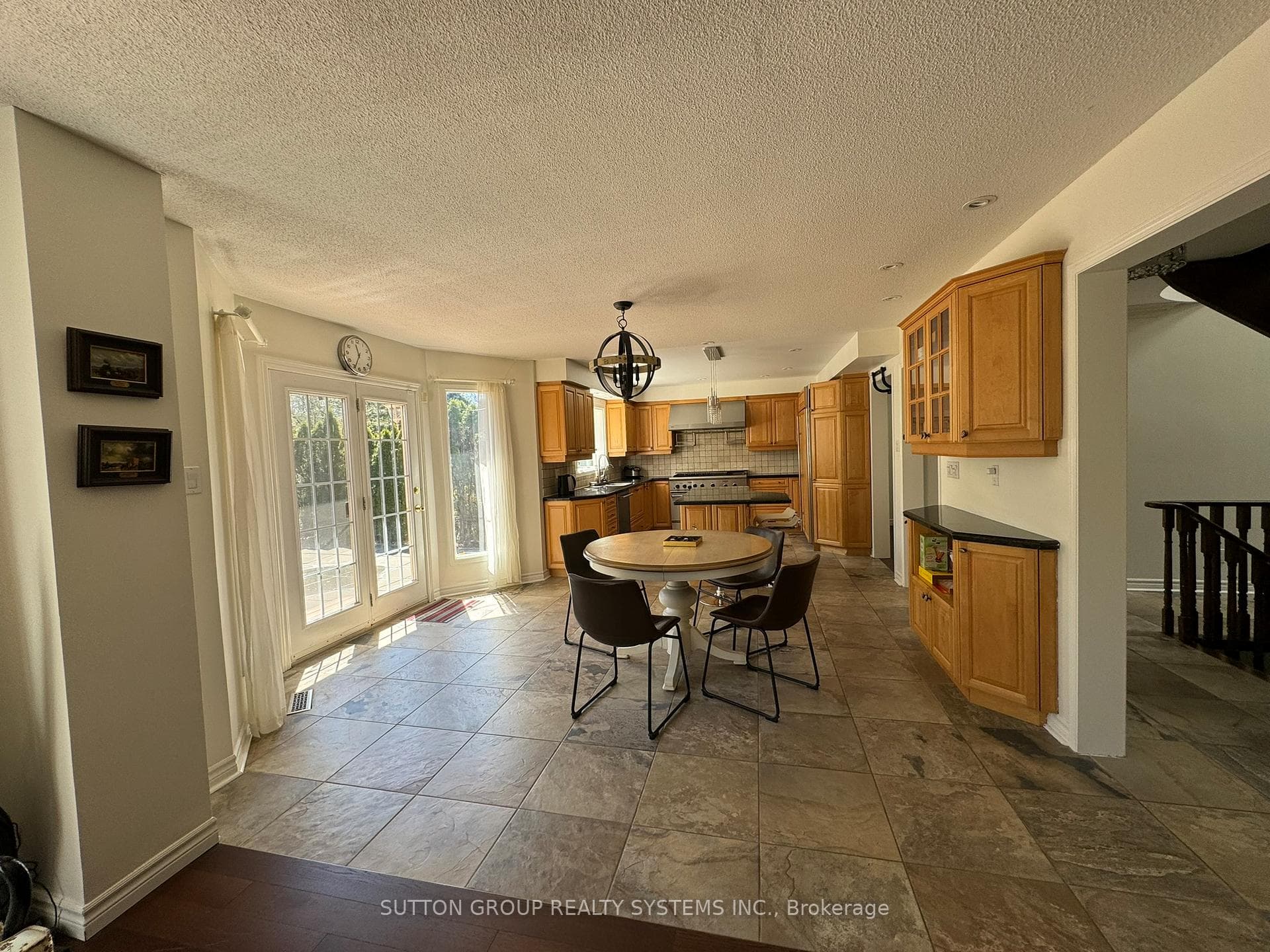 1232 Bonnybank Court Unit Upper photo 8