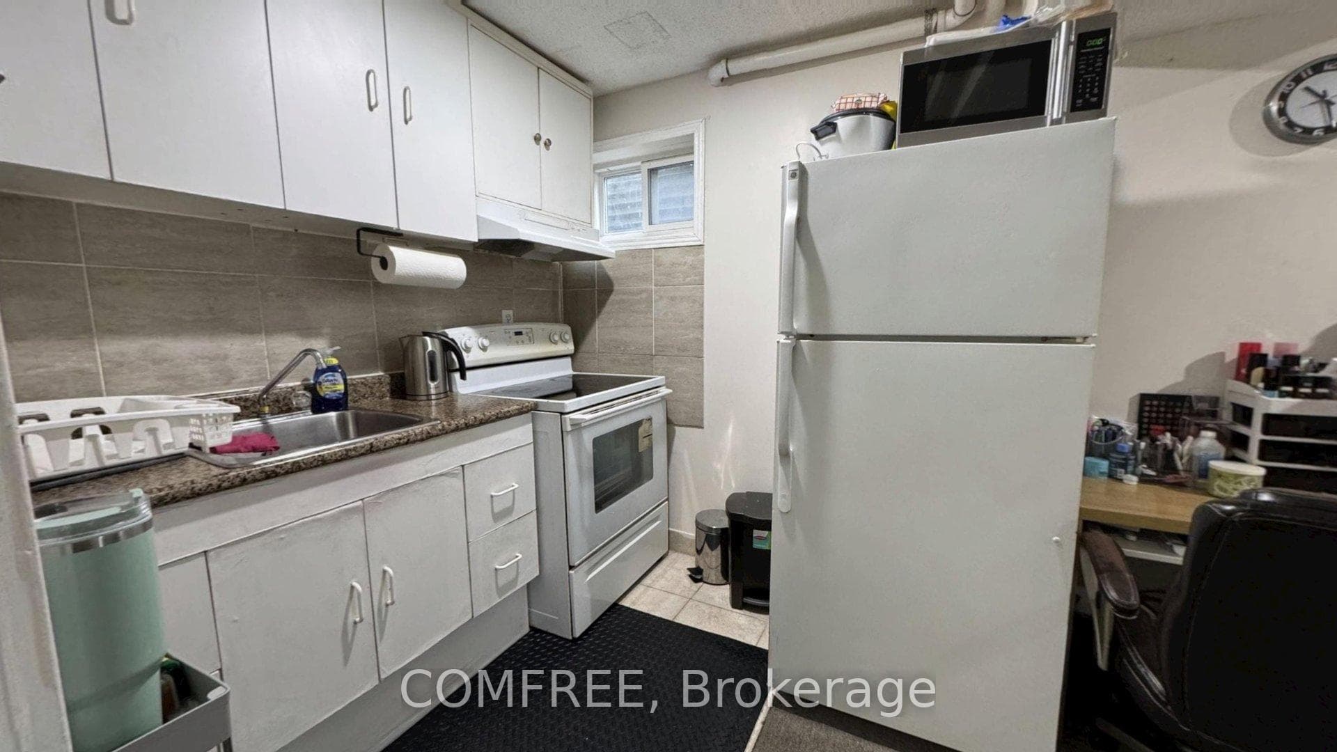 1793 Martin Grove Road Unit 116 photo 31