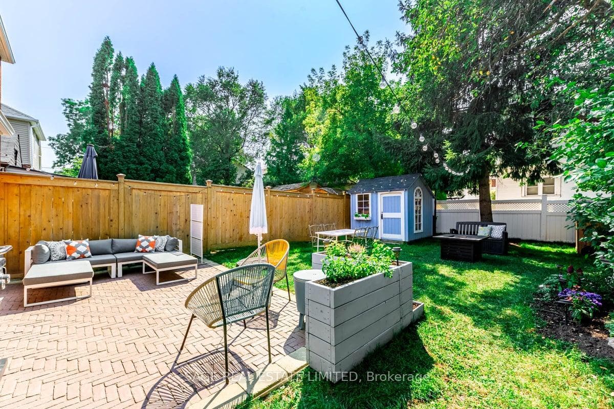 Large Garden with Shed
