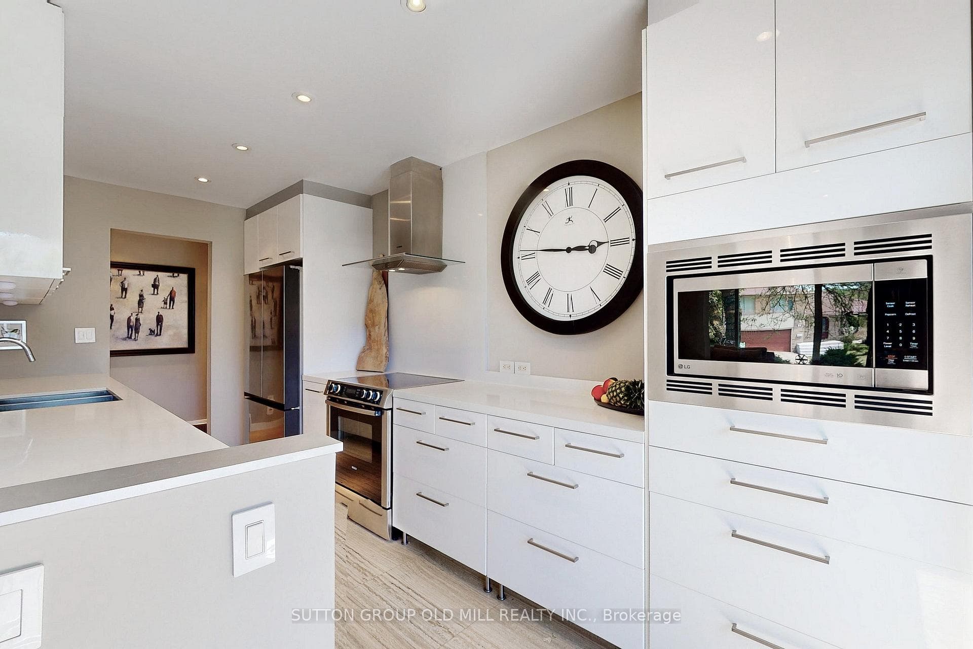 125 Saturn Road photo 13