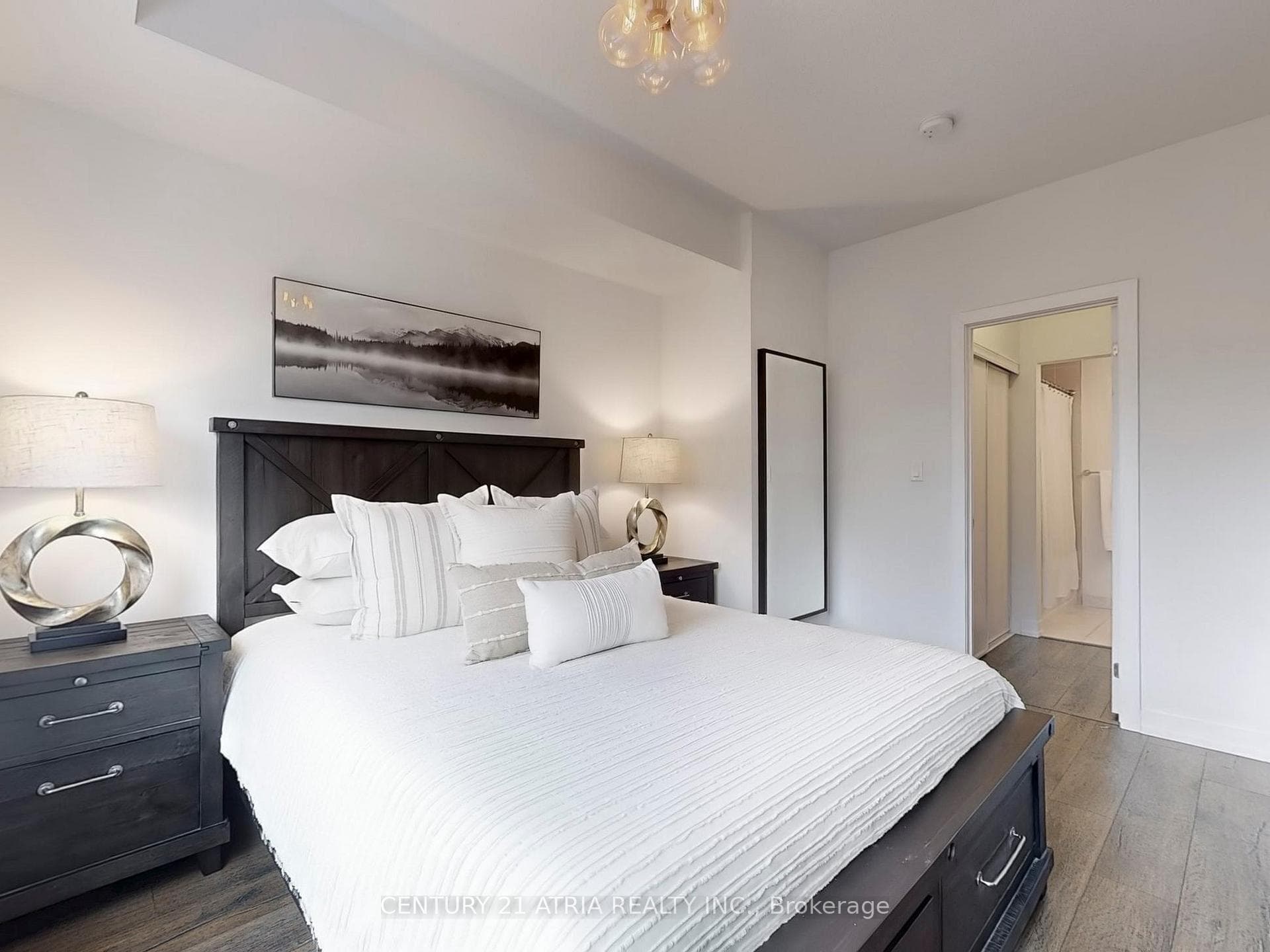 69 Boyne Street Unit 306 photo 15