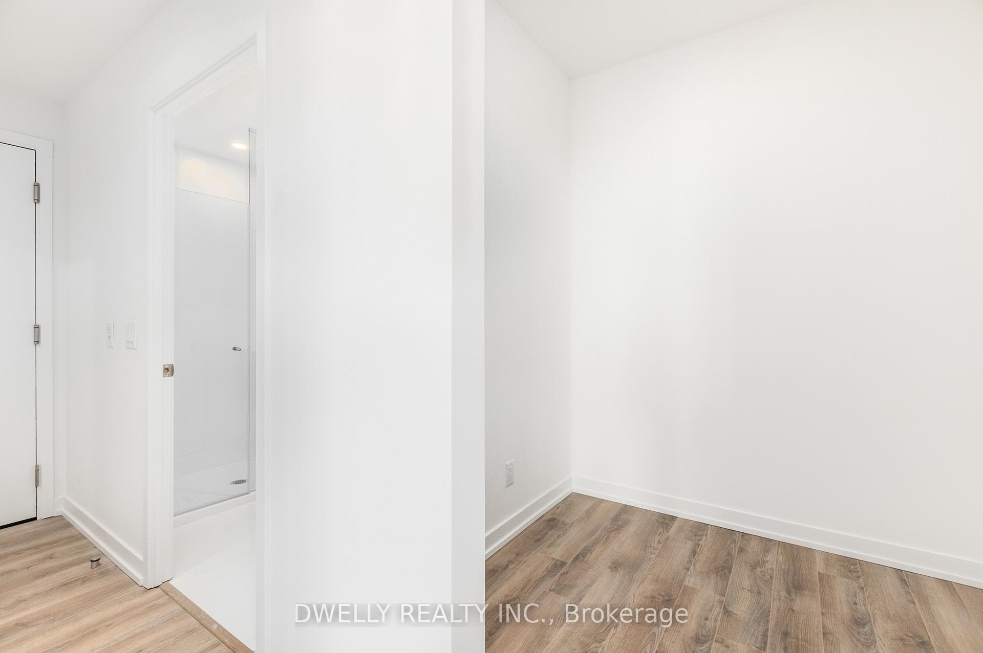 20 Edward Street Unit 2019 photo 9